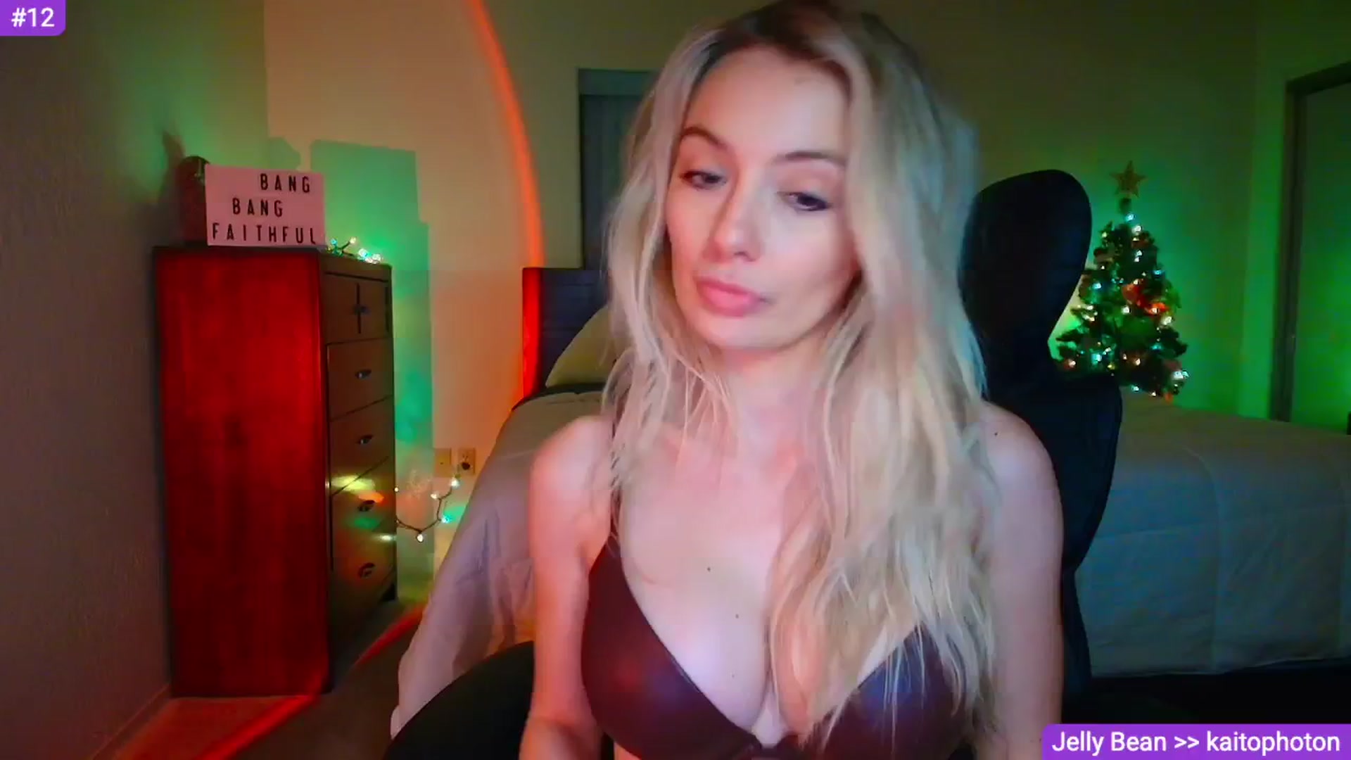 Gallery image thumbnail from Sammy_gray's myfreecams stream on, 04/10/2026, 02:35 image 20 of 20