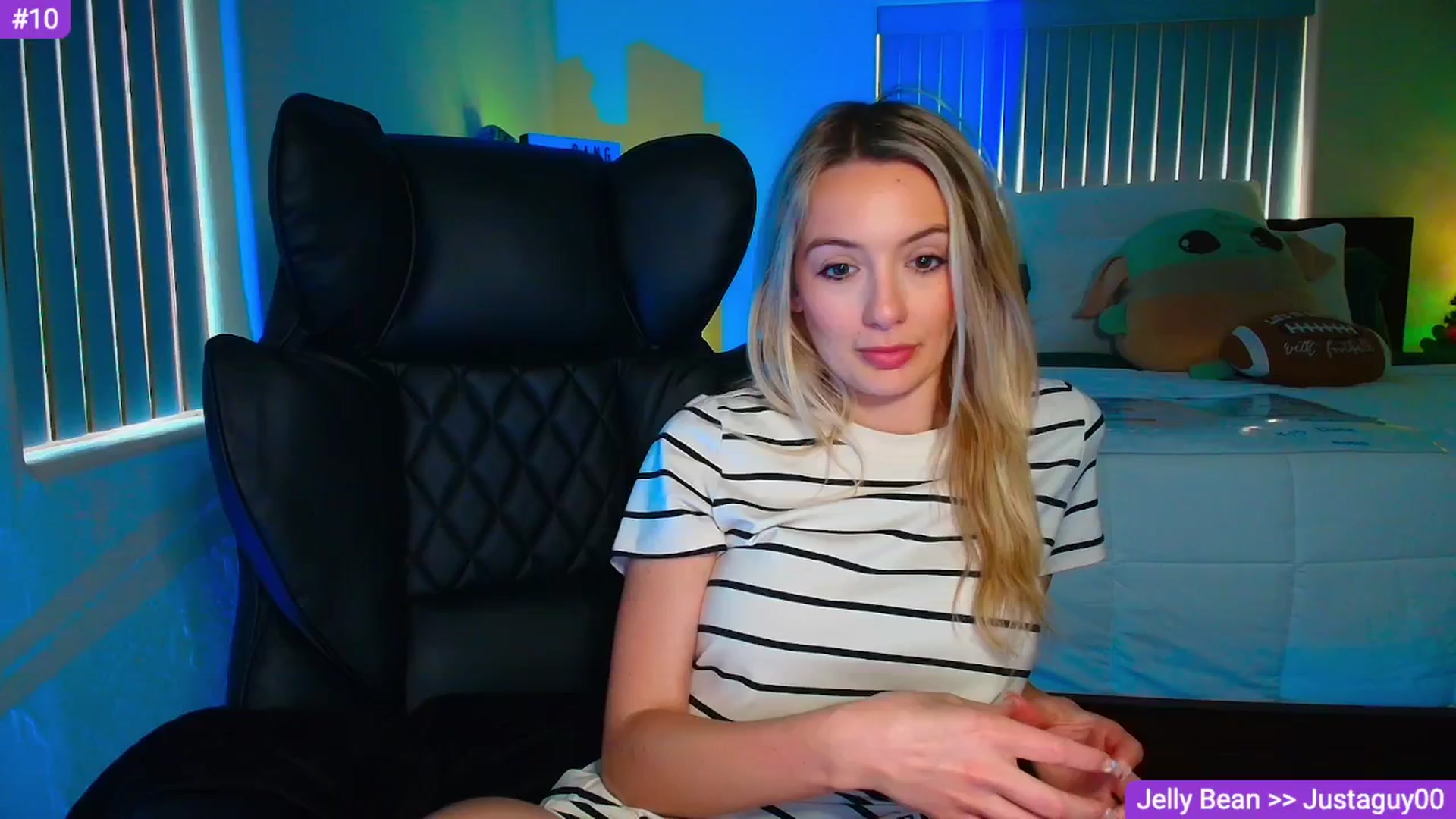 Gallery image thumbnail from Sammy_gray's myfreecams stream on, 04/11/2026, 24:00 image 14 of 20
