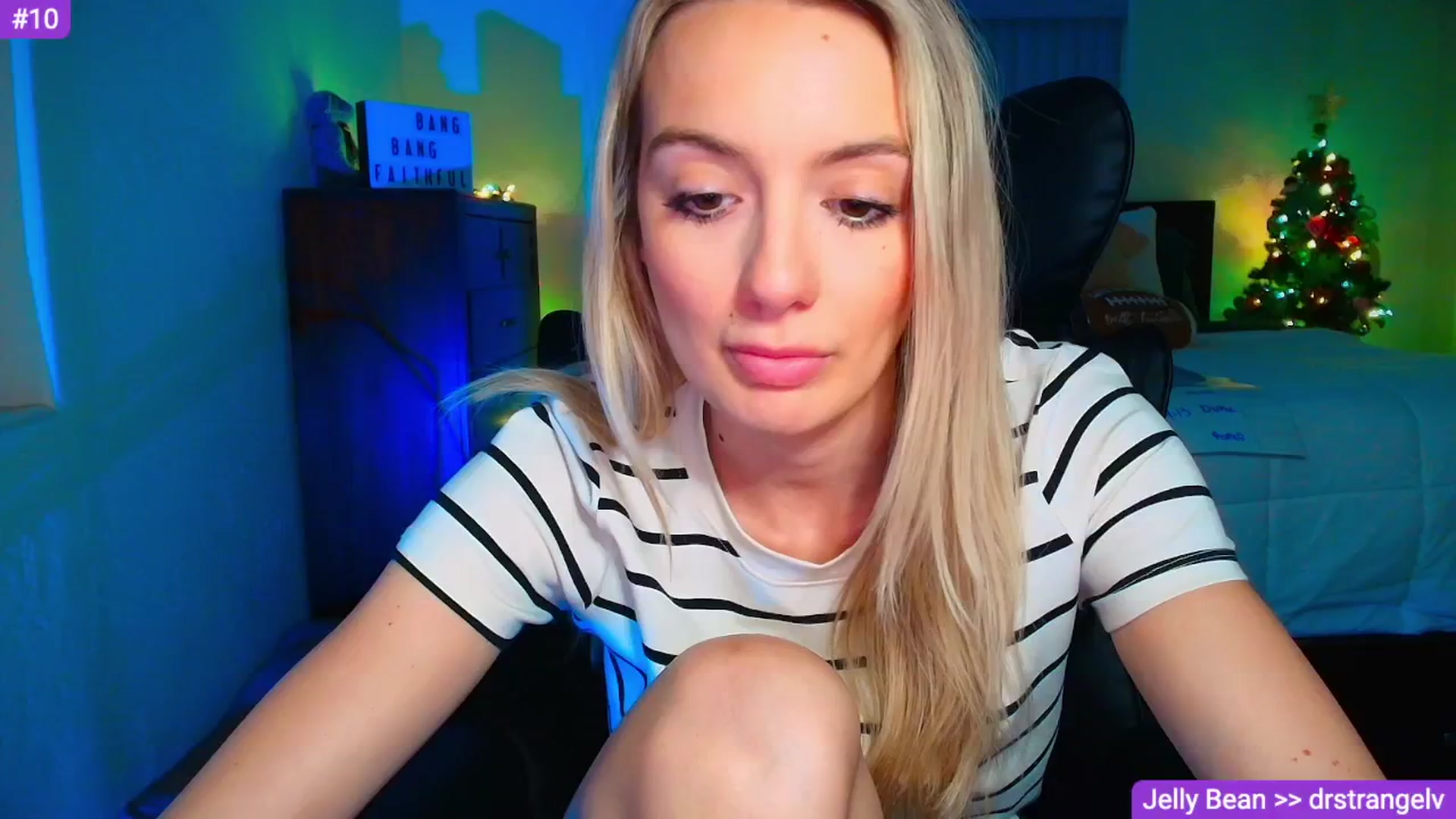 Gallery image thumbnail from Sammy_gray's myfreecams stream on, 04/11/2026, 04:08 image 11 of 20