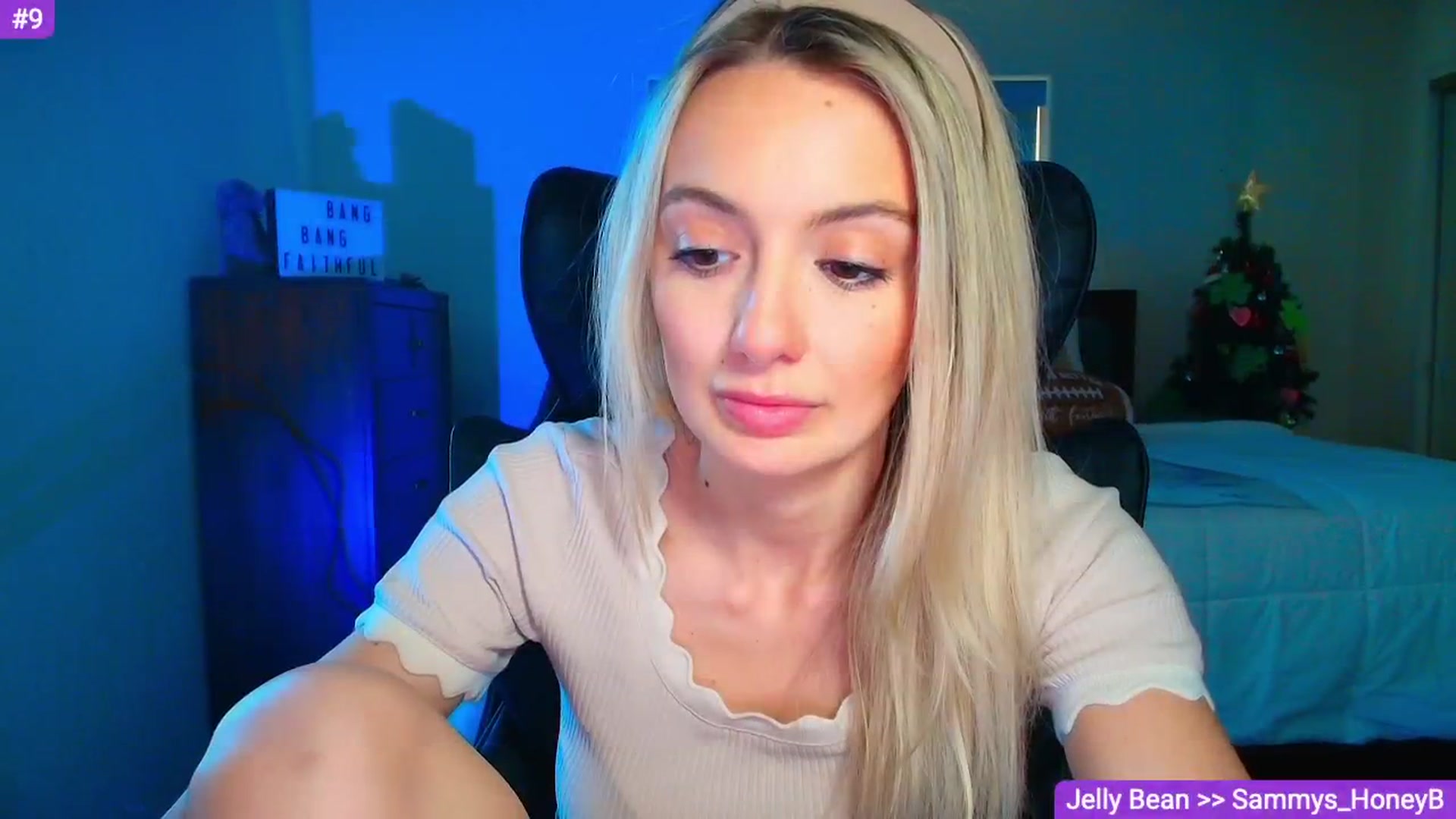 Gallery image thumbnail from Sammy_gray's myfreecams stream on, 04/11/2026, 23:39 image 15 of 20