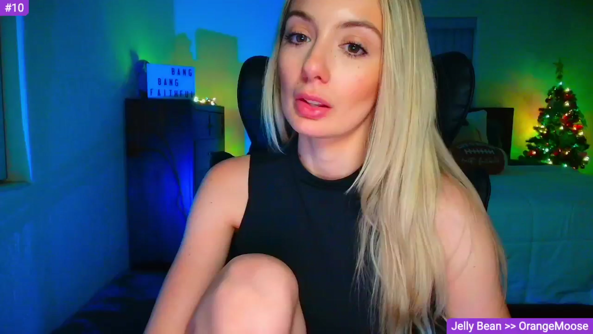 Gallery image thumbnail from Sammy_gray's myfreecams stream on, 04/13/2026, 04:02 image 19 of 20