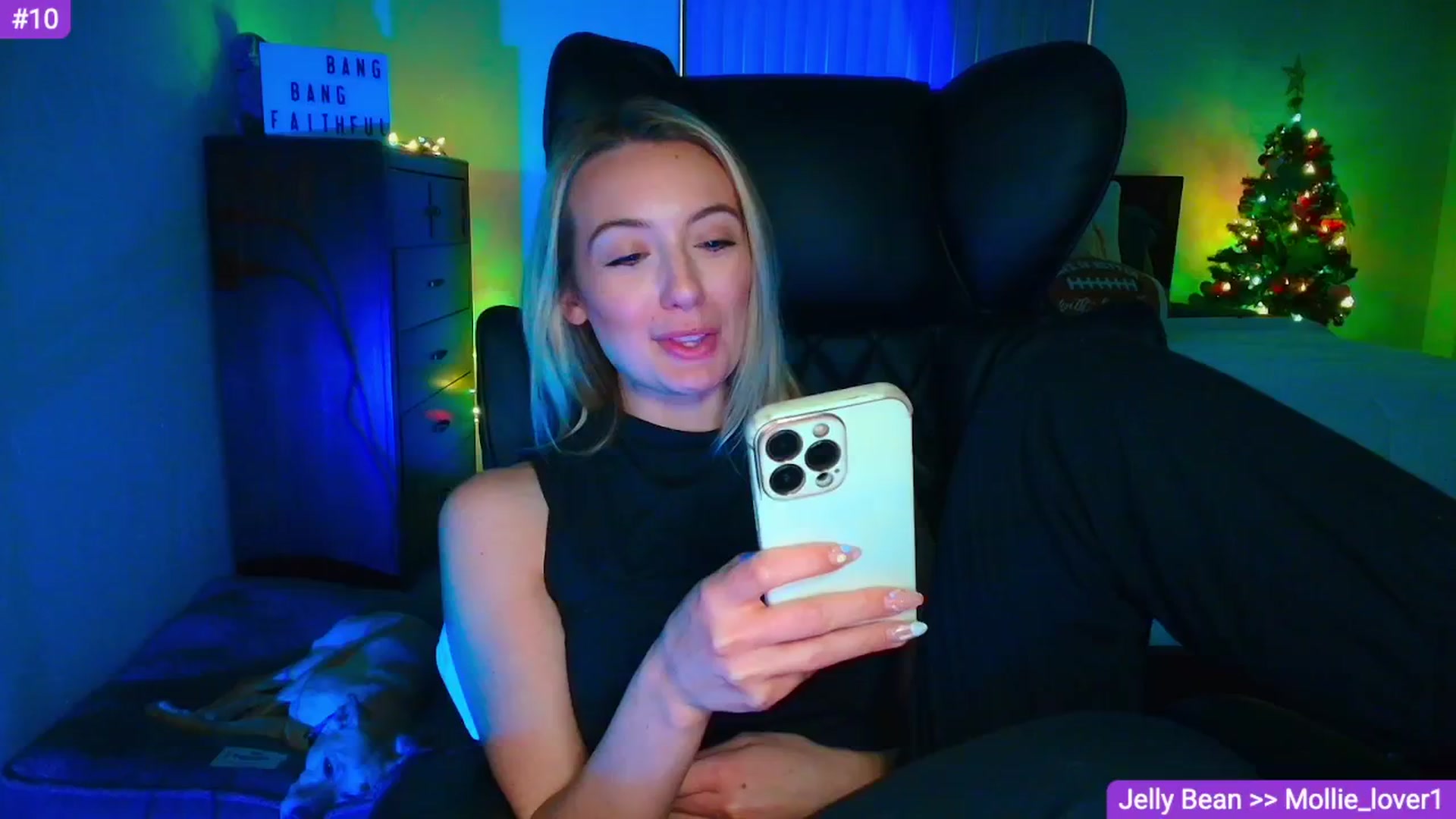 Gallery image thumbnail from Sammy_gray's myfreecams stream on, 04/13/2026, 04:02 image 4 of 20