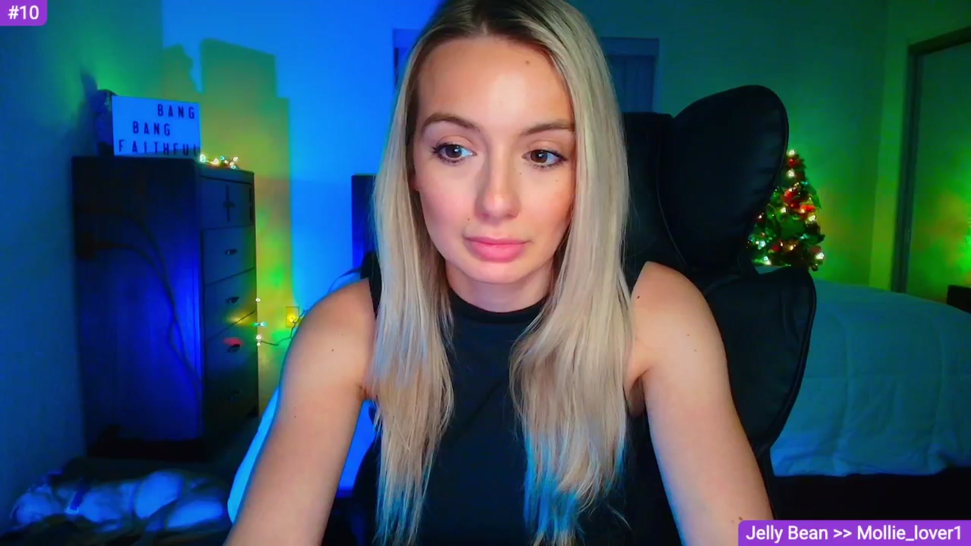 Gallery image thumbnail from Sammy_gray's myfreecams stream on, 04/13/2026, 04:02 image 9 of 20