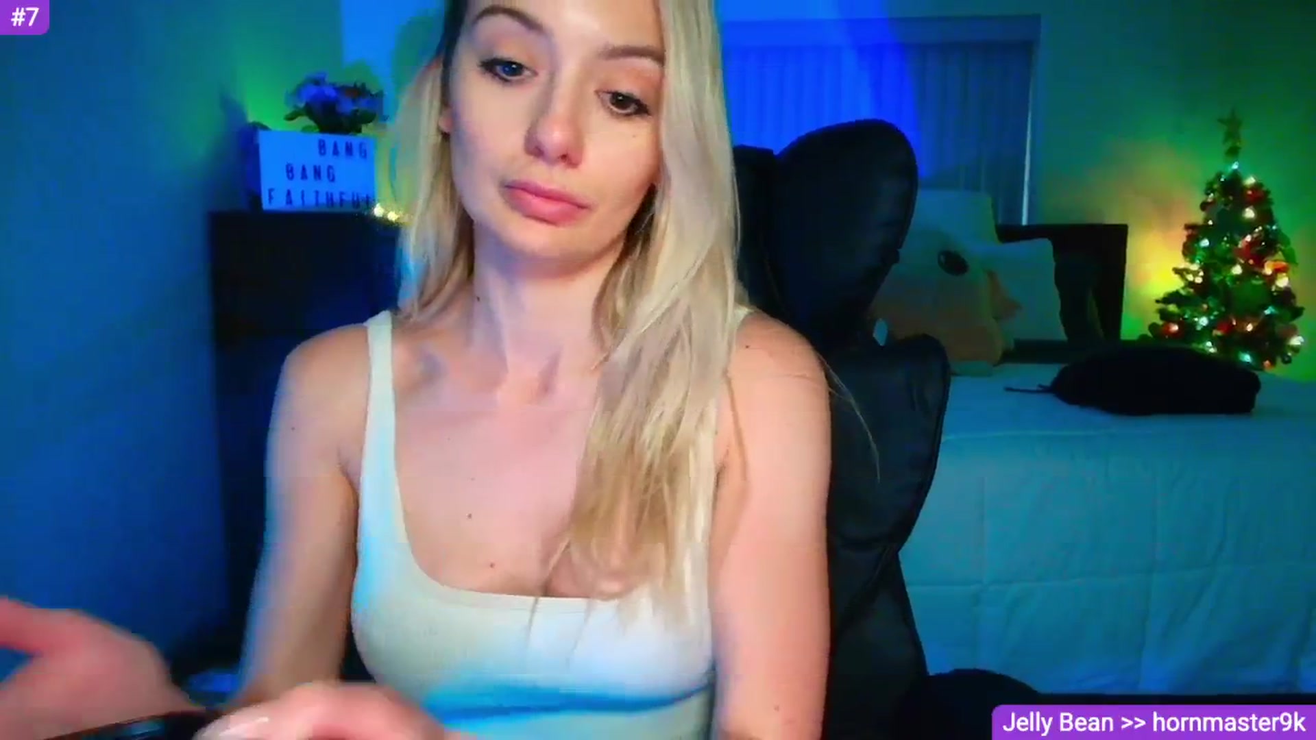 Gallery image thumbnail from Sammy_gray's myfreecams stream on, 04/15/2026, 03:23 image 12 of 20