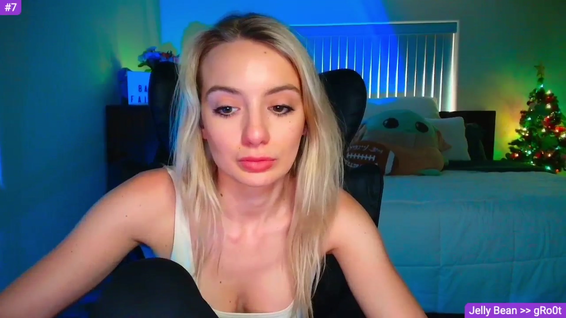 Gallery image thumbnail from Sammy_gray's myfreecams stream on, 04/15/2026, 03:23 image 2 of 20