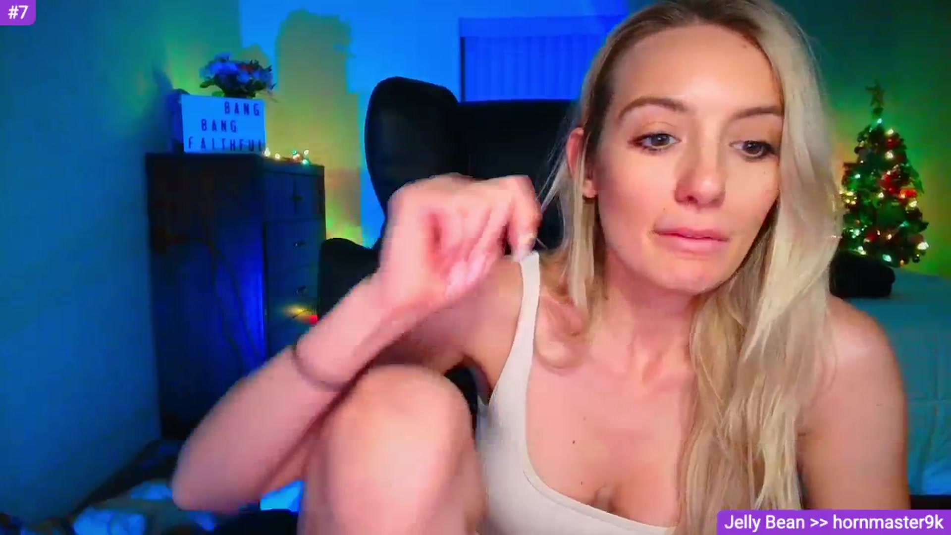 Gallery image thumbnail from Sammy_gray's myfreecams stream on, 04/15/2026, 03:23 image 14 of 20