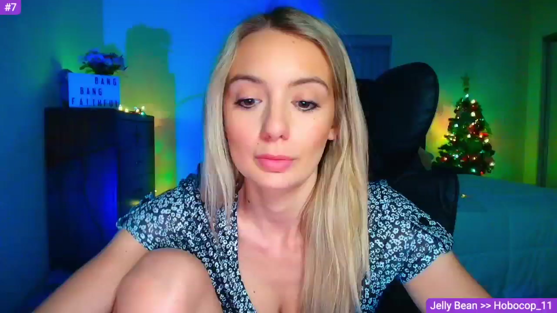 Gallery image thumbnail from Sammy_gray's myfreecams stream on, 04/17/2026, 03:41 image 19 of 20