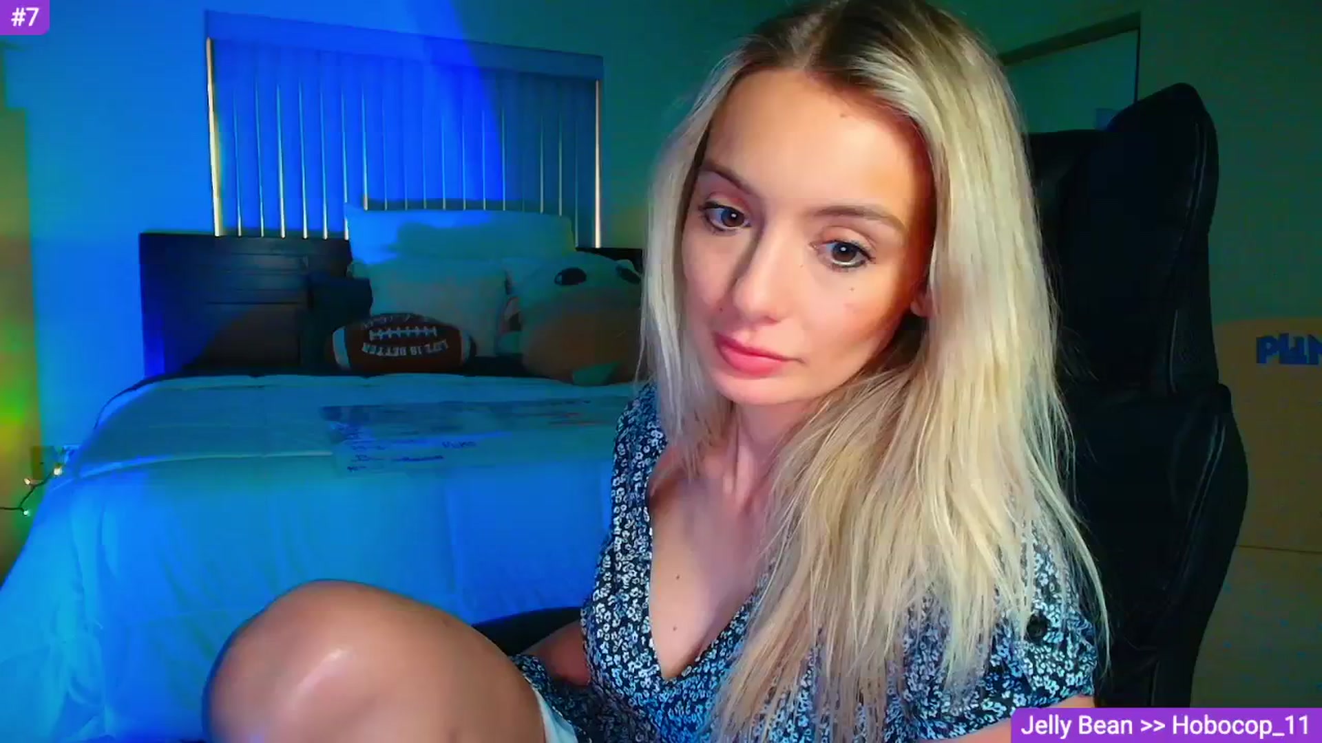 Gallery image thumbnail from Sammy_gray's myfreecams stream on, 04/17/2026, 03:41 image 7 of 20
