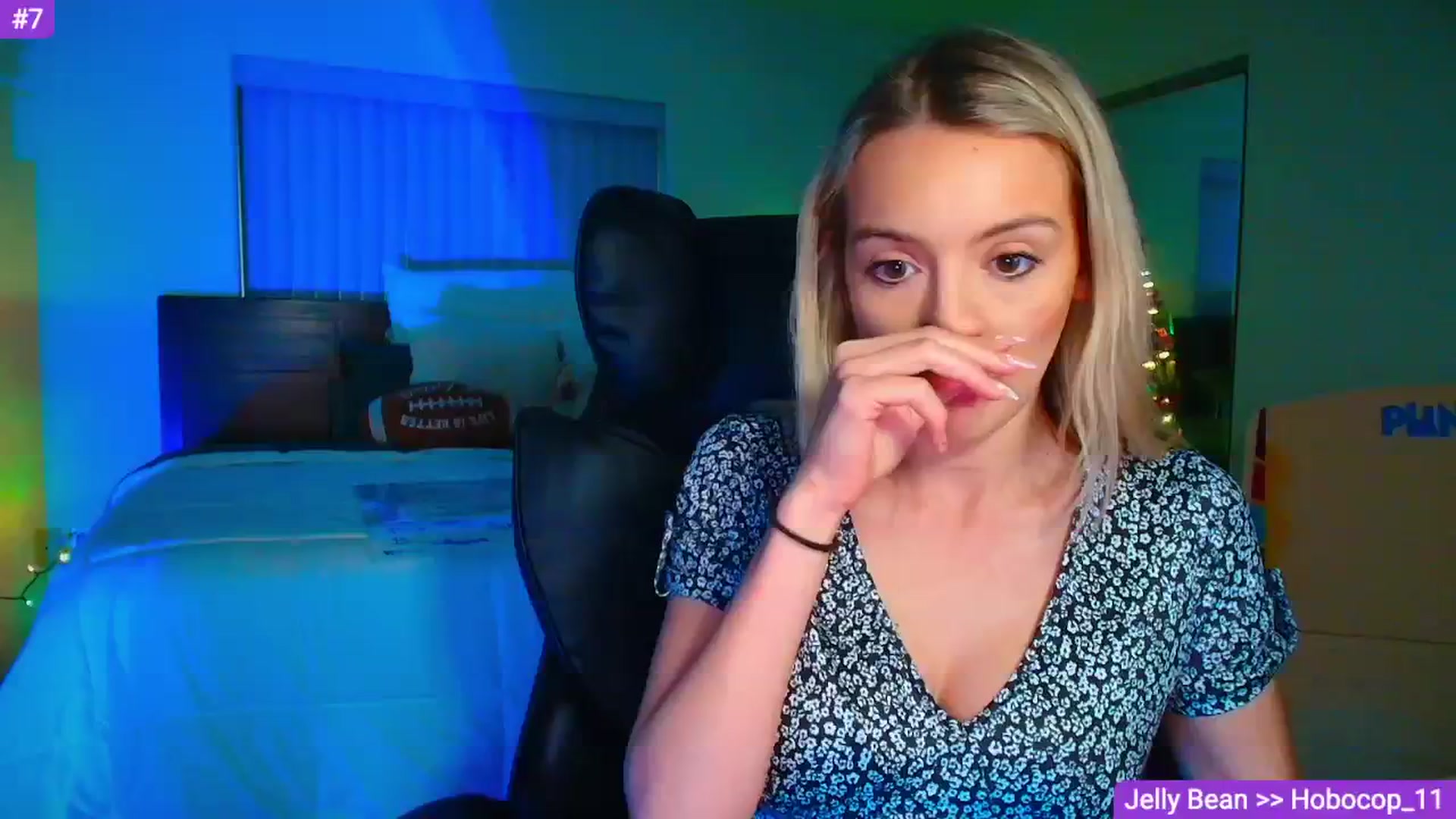 Gallery image thumbnail from Sammy_gray's myfreecams stream on, 04/17/2026, 03:41 image 9 of 20