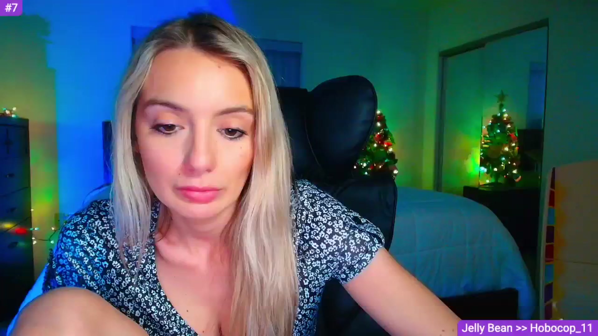 Gallery image thumbnail from Sammy_gray's myfreecams stream on, 04/17/2026, 03:41 image 13 of 20