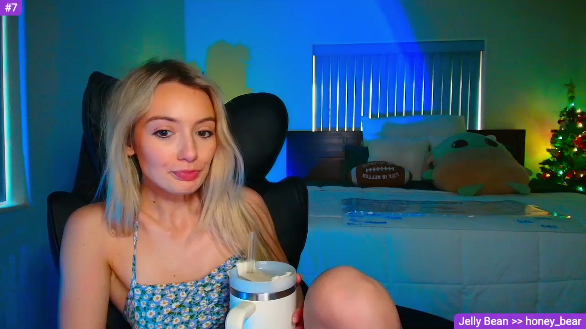 Gallery image thumbnail from Sammy_gray's myfreecams stream on, 04/18/2026, 02:23 image 8 of 20