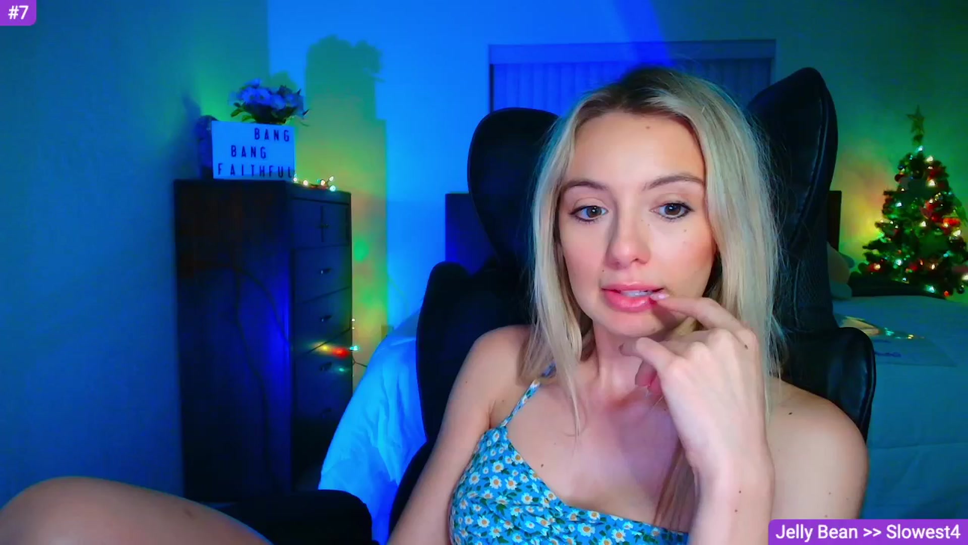 Gallery image thumbnail from Sammy_gray's myfreecams stream on, 04/18/2026, 02:23 image 20 of 20