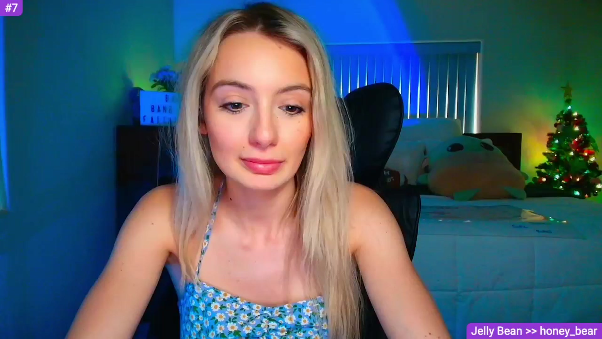 Gallery image thumbnail from Sammy_gray's myfreecams stream on, 04/18/2026, 02:23 image 6 of 20