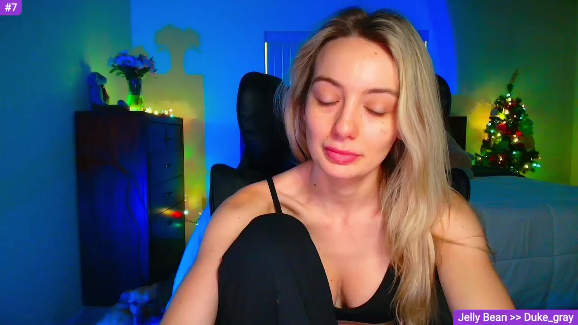 Gallery image thumbnail from Sammy_gray's myfreecams stream on, 04/18/2026, 18:27 image 1 of 20