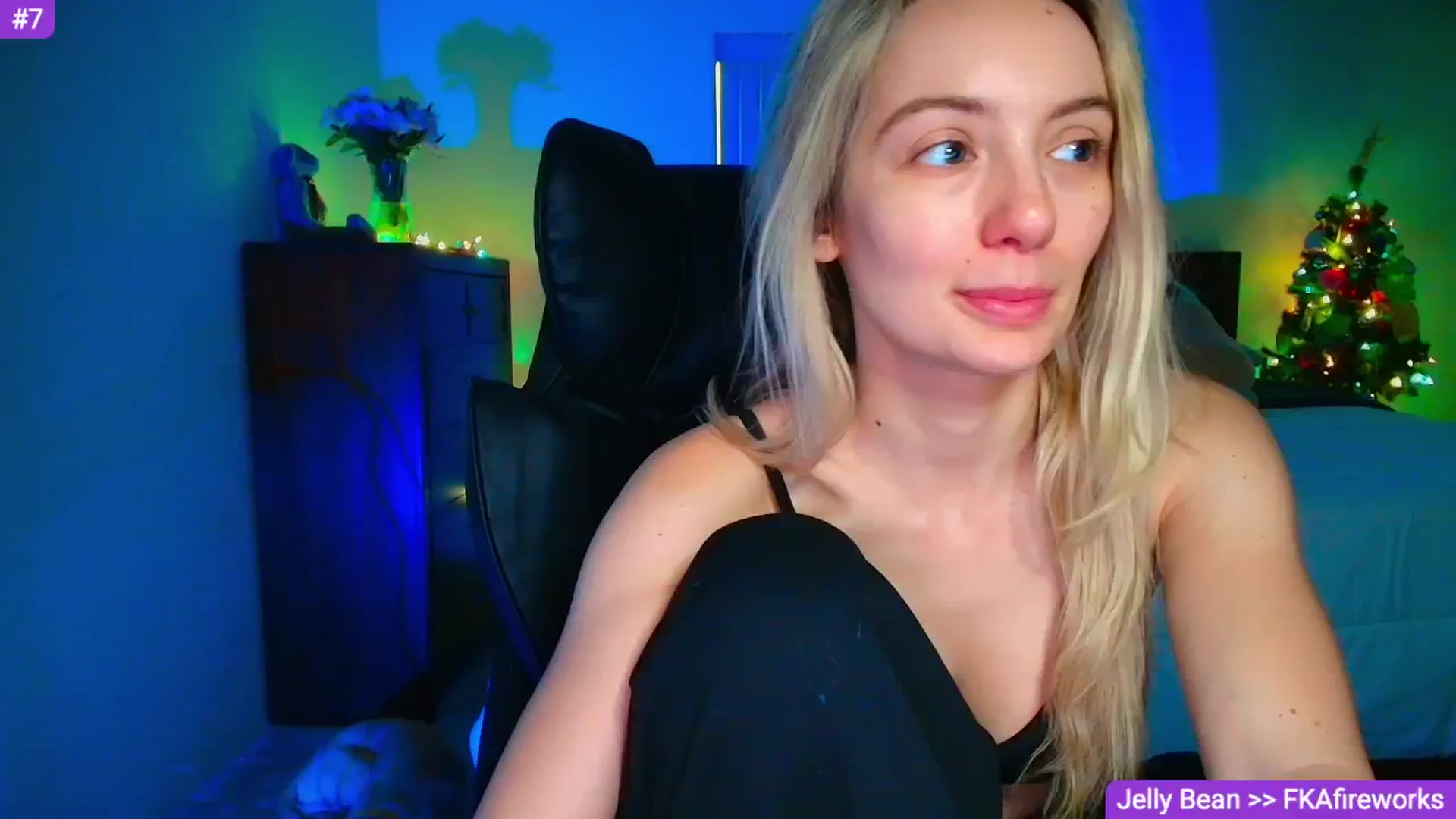Gallery image thumbnail from Sammy_gray's myfreecams stream on, 04/18/2026, 18:27 image 8 of 20
