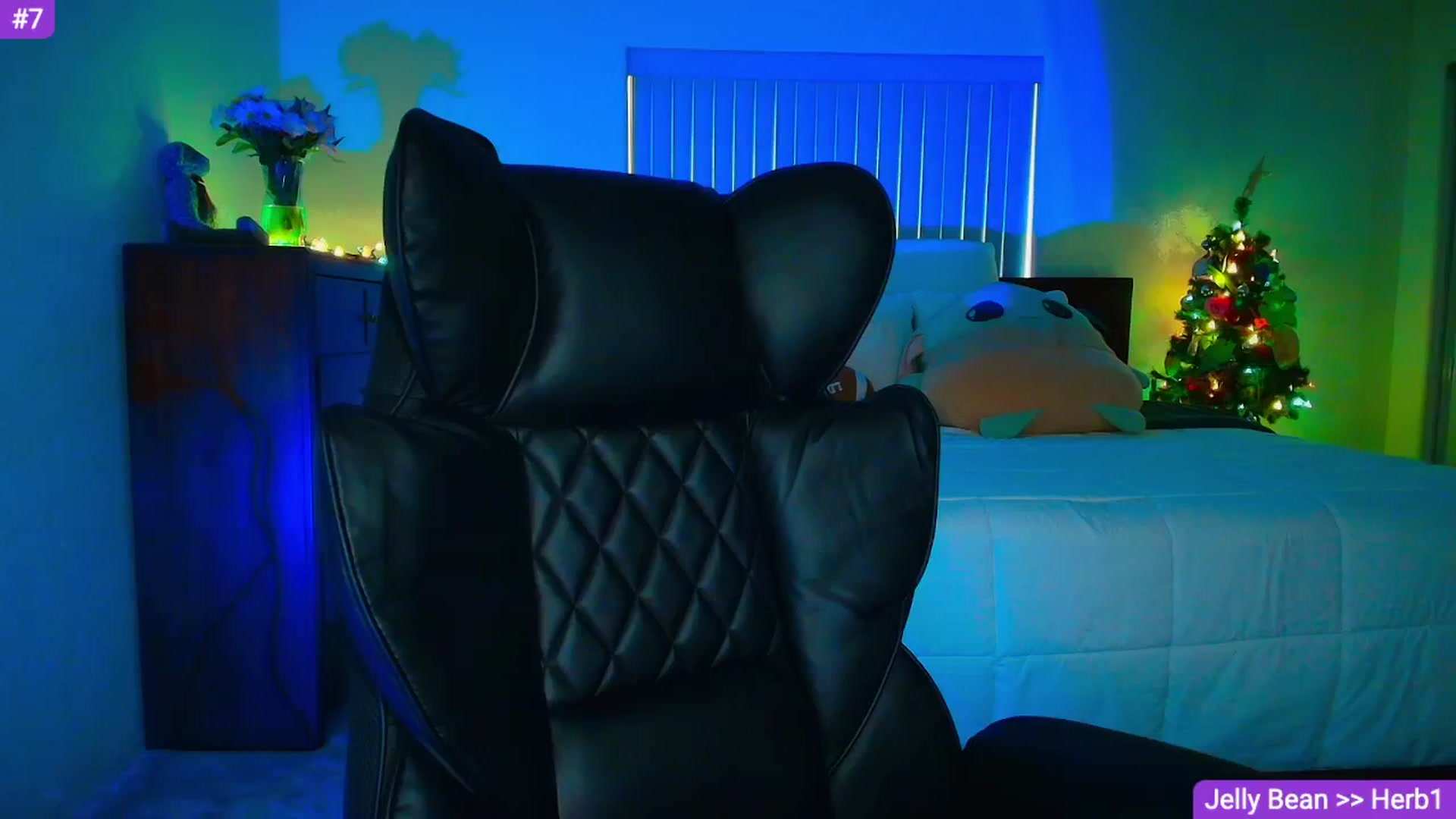 Gallery image thumbnail from Sammy_gray's myfreecams stream on, 04/18/2026, 21:14 image 9 of 20