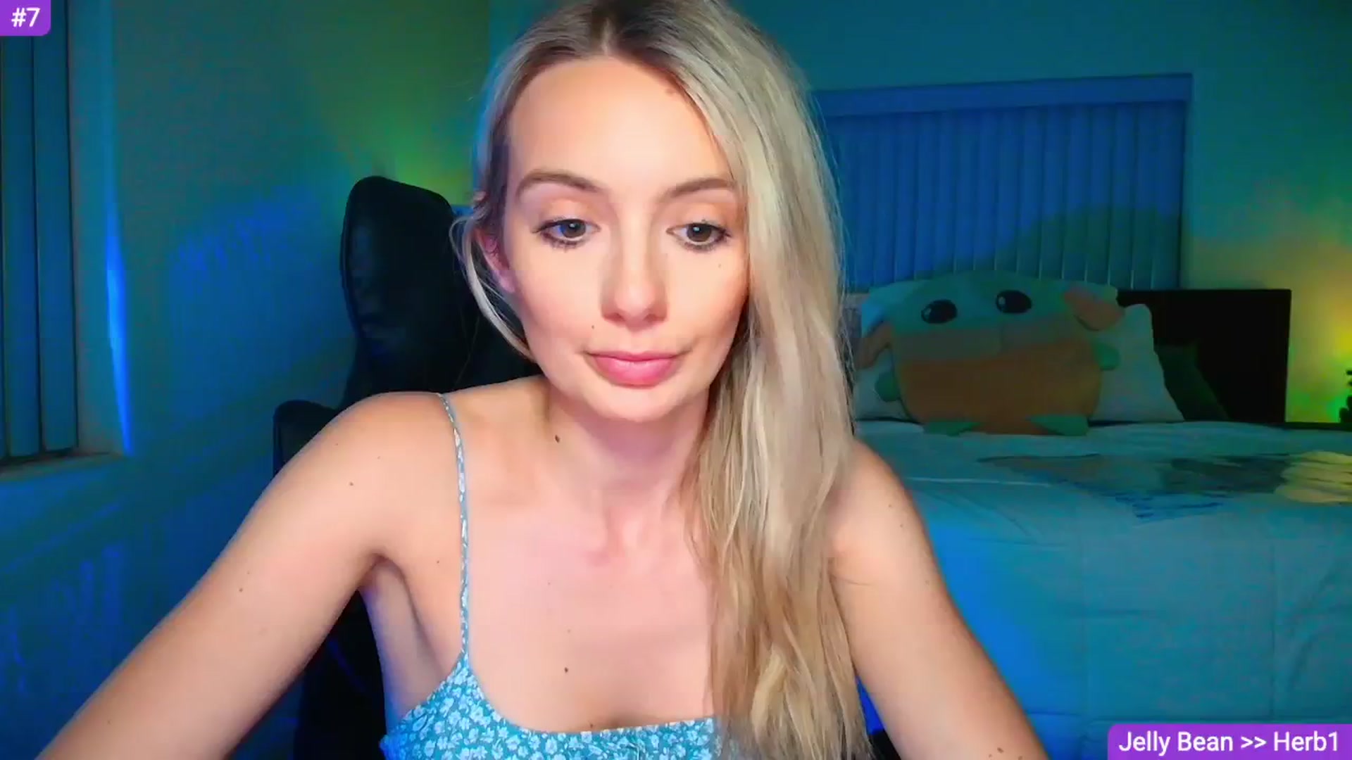 Gallery image thumbnail from Sammy_gray's myfreecams stream on, 04/23/2026, 02:42 image 18 of 20