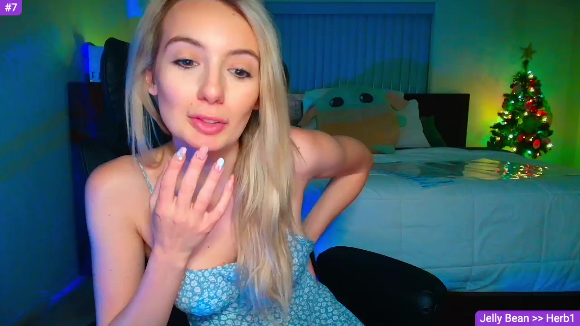 Gallery image thumbnail from Sammy_gray's myfreecams stream on, 04/23/2026, 04:22 image 12 of 20