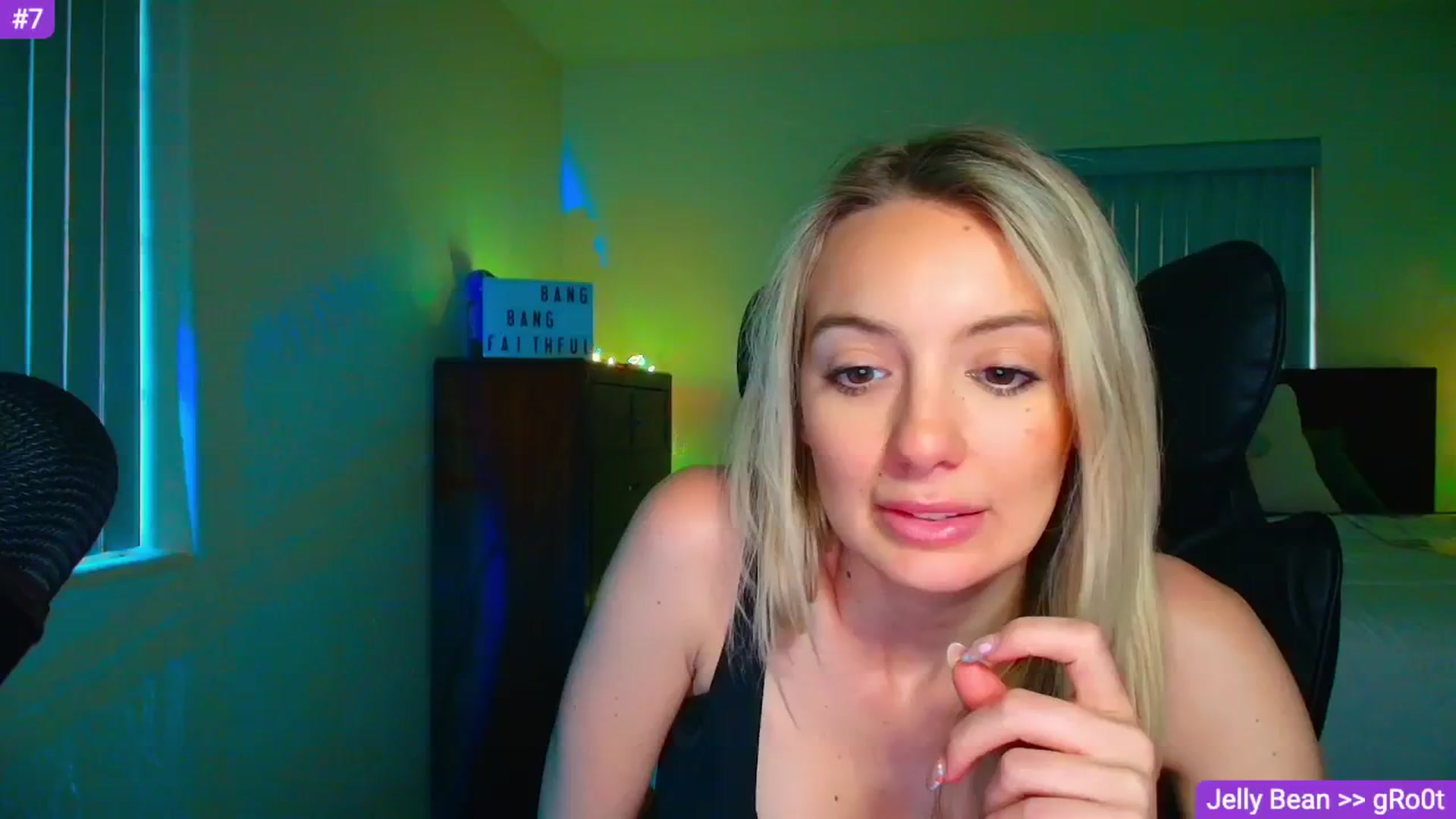 Gallery image thumbnail from Sammy_gray's myfreecams stream on, 04/24/2026, 02:21 image 11 of 20
