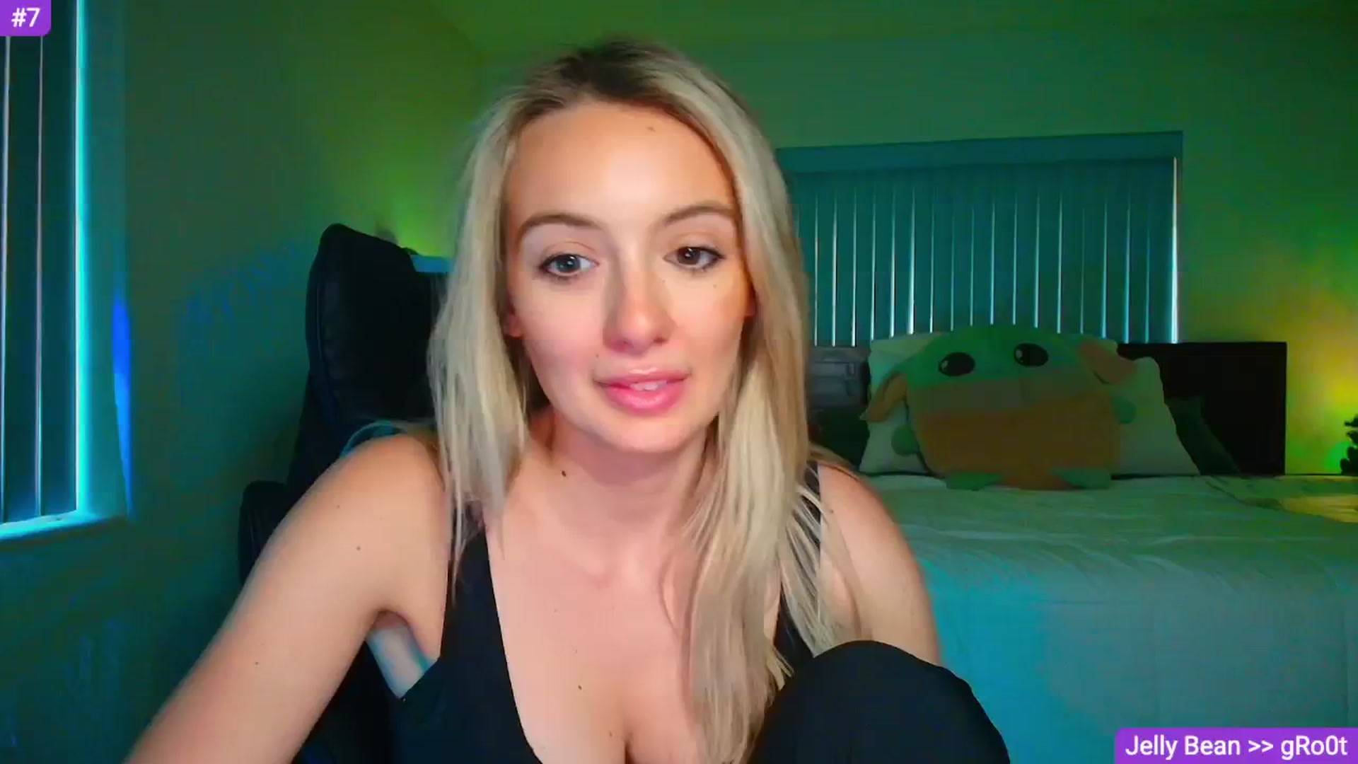 Gallery image thumbnail from Sammy_gray's myfreecams stream on, 04/24/2026, 02:21 image 4 of 20