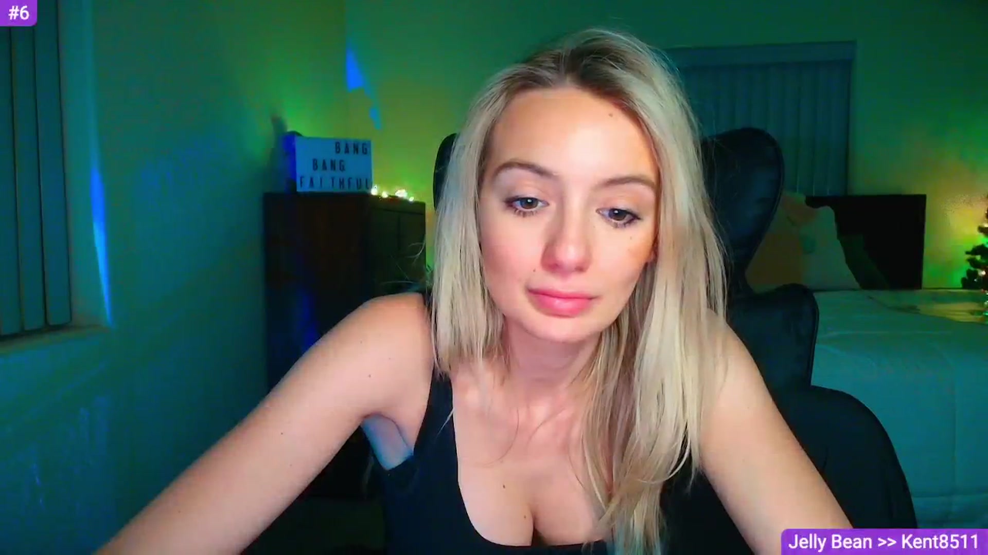 Gallery image thumbnail from Sammy_gray's myfreecams stream on, 04/24/2026, 07:10 image 4 of 20