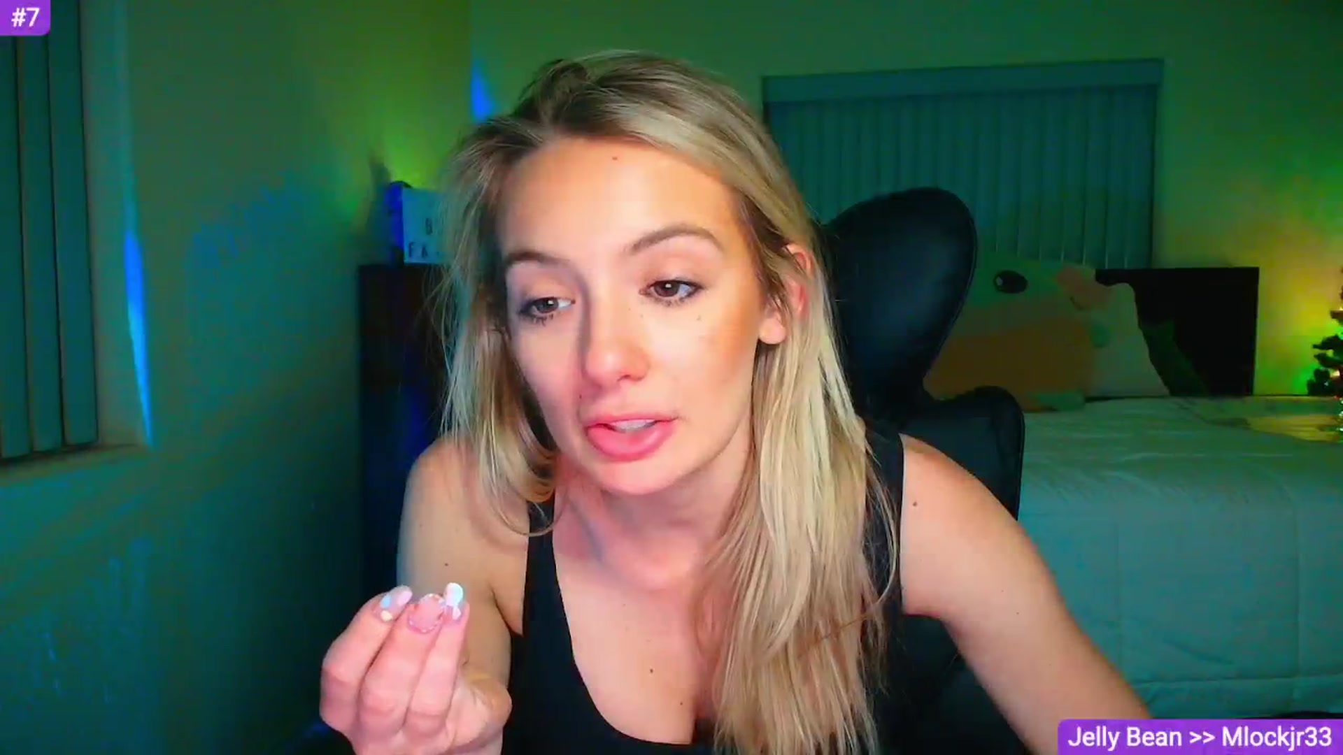 Gallery image thumbnail from Sammy_gray's myfreecams stream on, 04/24/2026, 07:10 image 3 of 20
