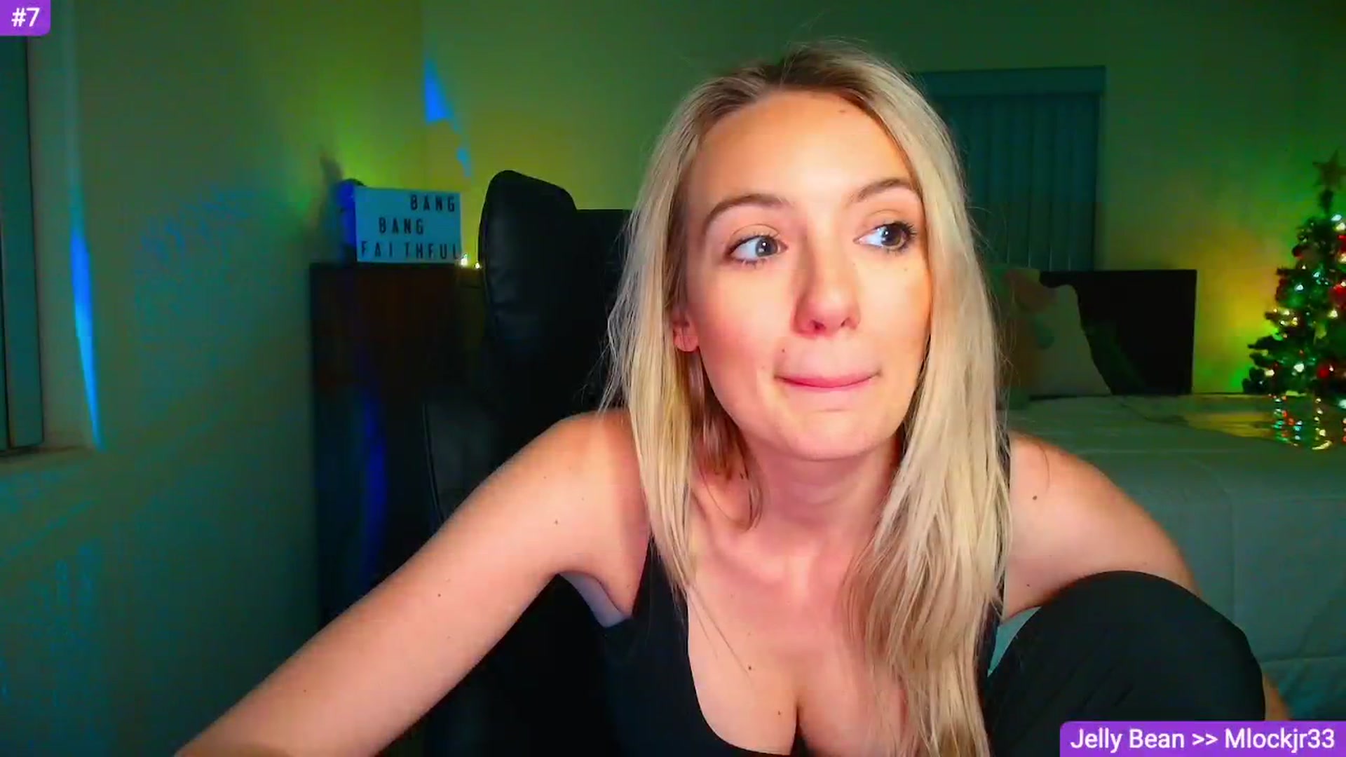 Gallery image thumbnail from Sammy_gray's myfreecams stream on, 04/24/2026, 07:10 image 2 of 20