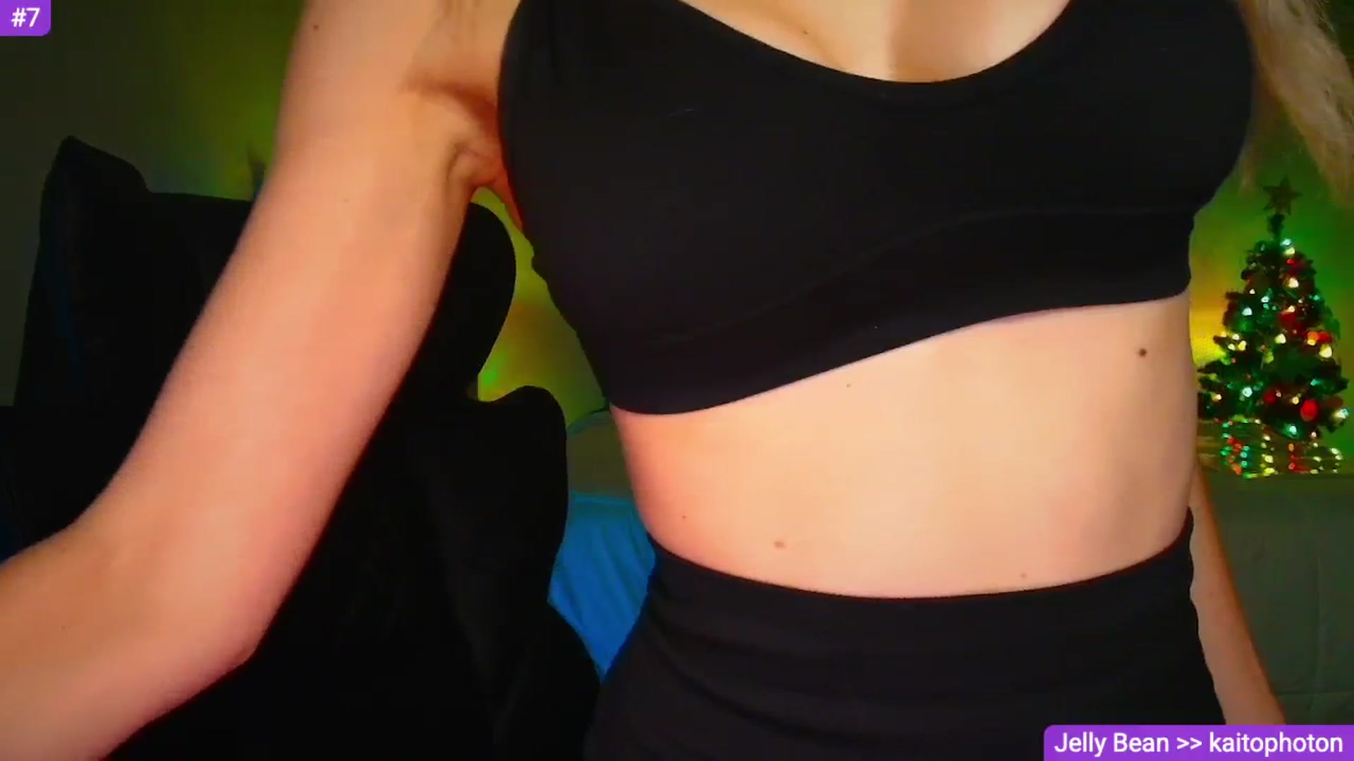 Gallery image thumbnail from Sammy_gray's myfreecams stream on, 04/25/2026, 24:53 image 17 of 20