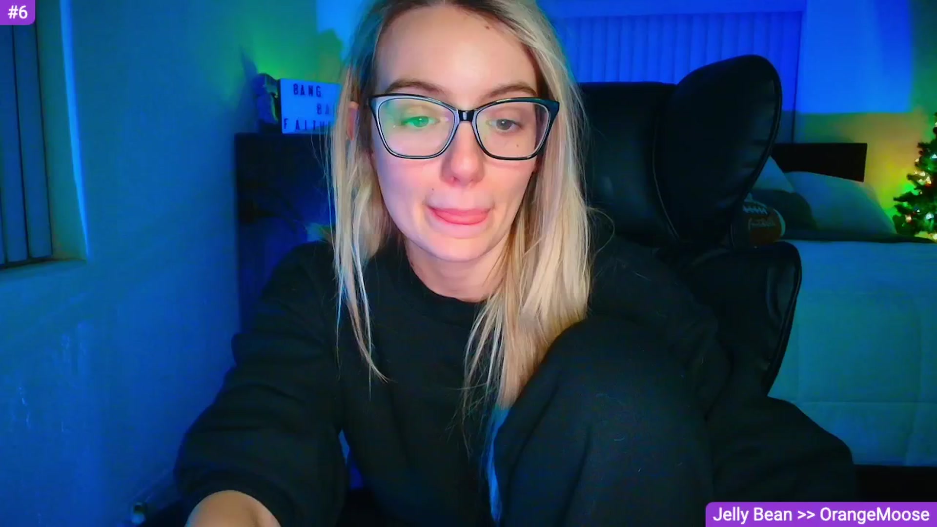 Gallery image thumbnail from Sammy_gray's myfreecams stream on, 04/27/2026, 05:38 image 6 of 20