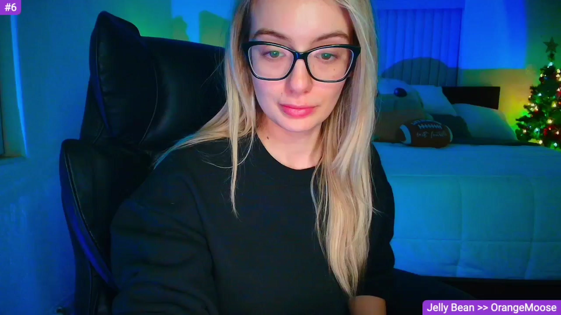 Gallery image thumbnail from Sammy_gray's myfreecams stream on, 04/27/2026, 05:38 image 9 of 20
