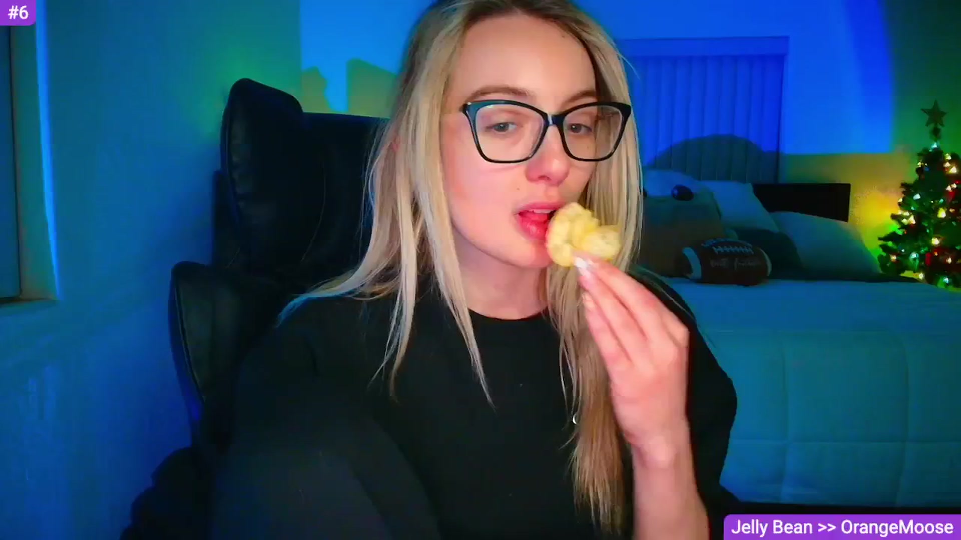 Gallery image thumbnail from Sammy_gray's myfreecams stream on, 04/27/2026, 05:38 image 13 of 20