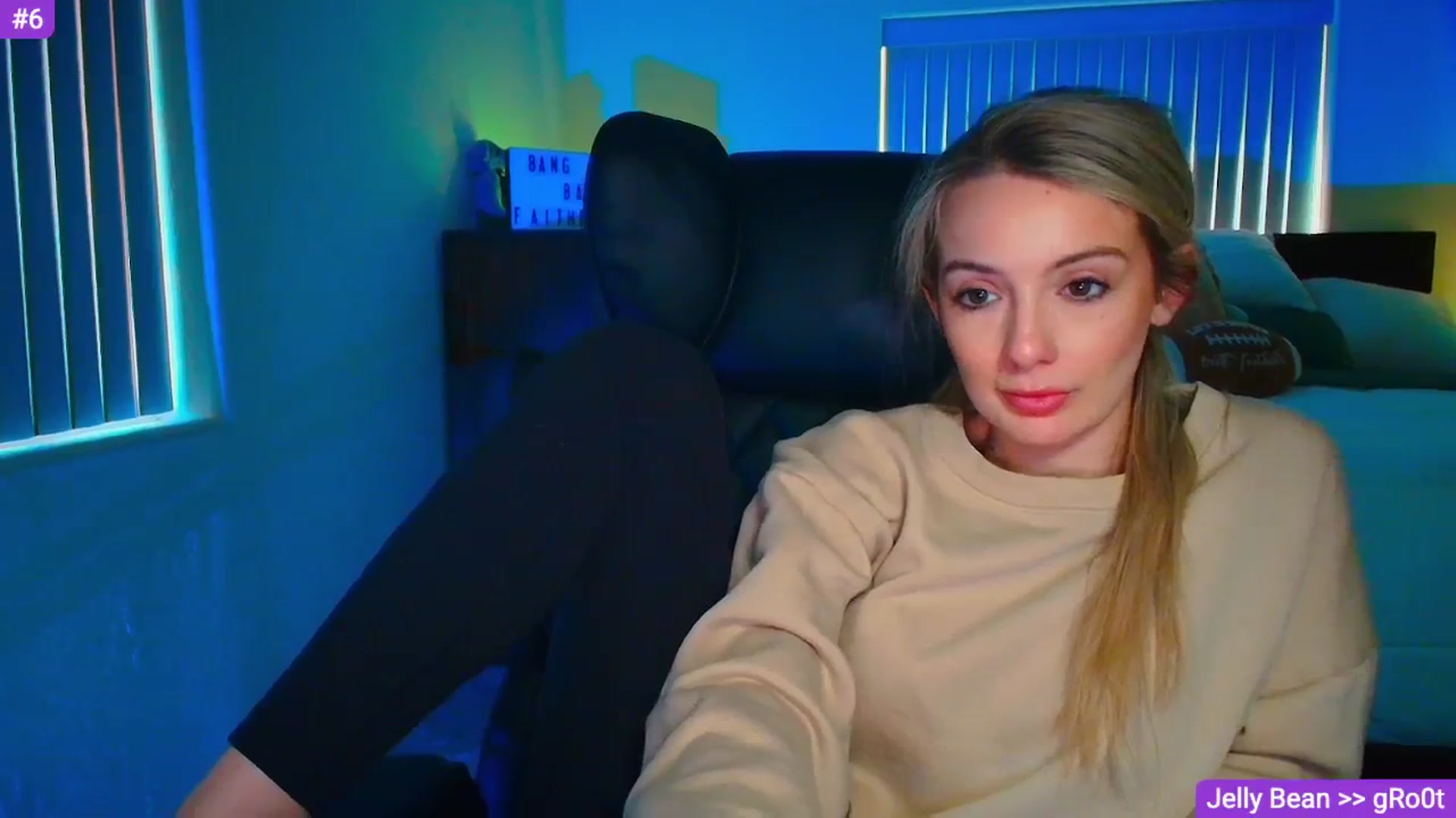 Gallery image thumbnail from Sammy_gray's myfreecams stream on, 04/28/2026, 04:06 image 2 of 20