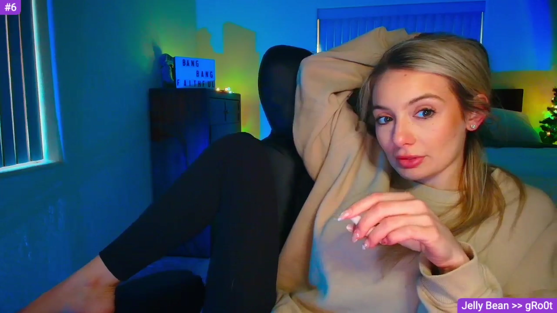 Gallery image thumbnail from Sammy_gray's myfreecams stream on, 04/28/2026, 04:06 image 6 of 20
