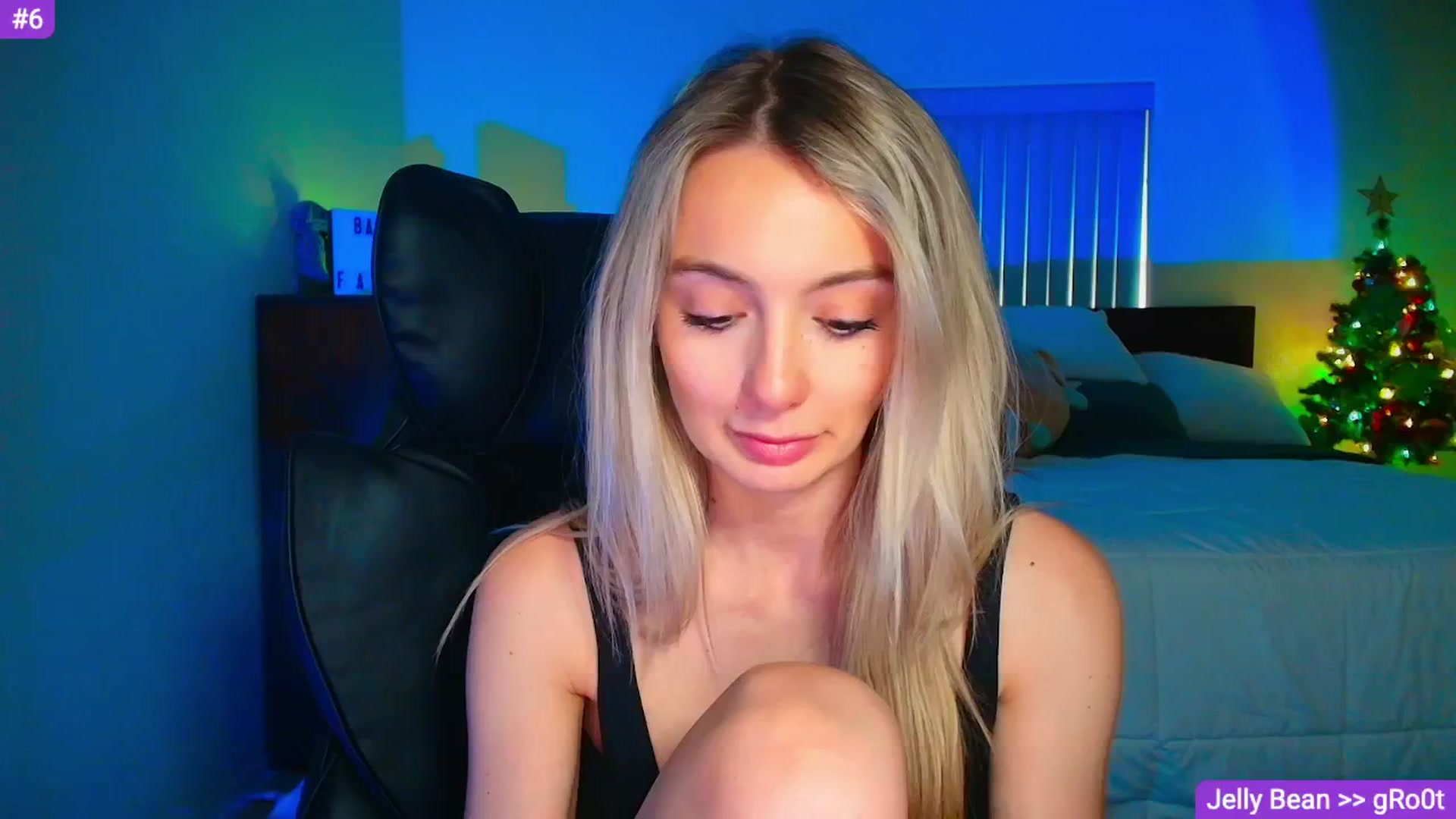 Gallery image thumbnail from Sammy_gray's myfreecams stream on, 05/01/2026, 24:21 image 15 of 20