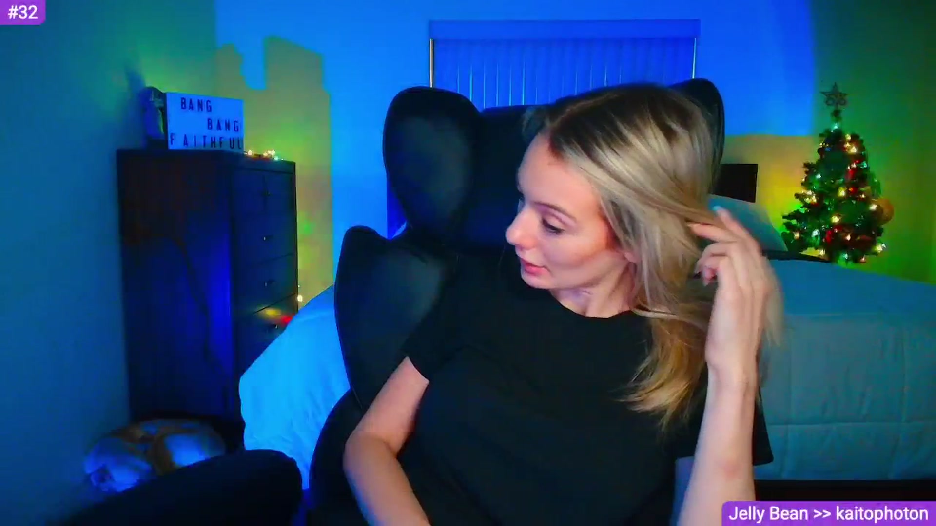 Gallery image thumbnail from Sammy_gray's myfreecams stream on, 05/02/2026, 04:50 image 4 of 20