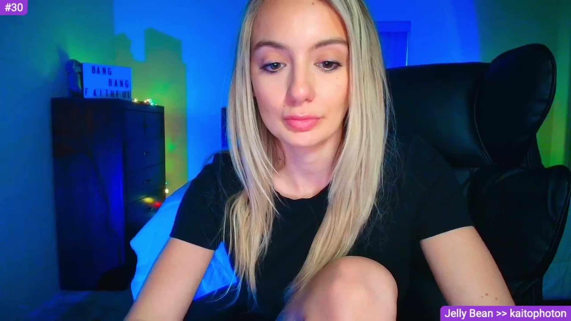 Gallery image thumbnail from Sammy_gray's myfreecams stream on, 05/02/2026, 04:50 image 6 of 20