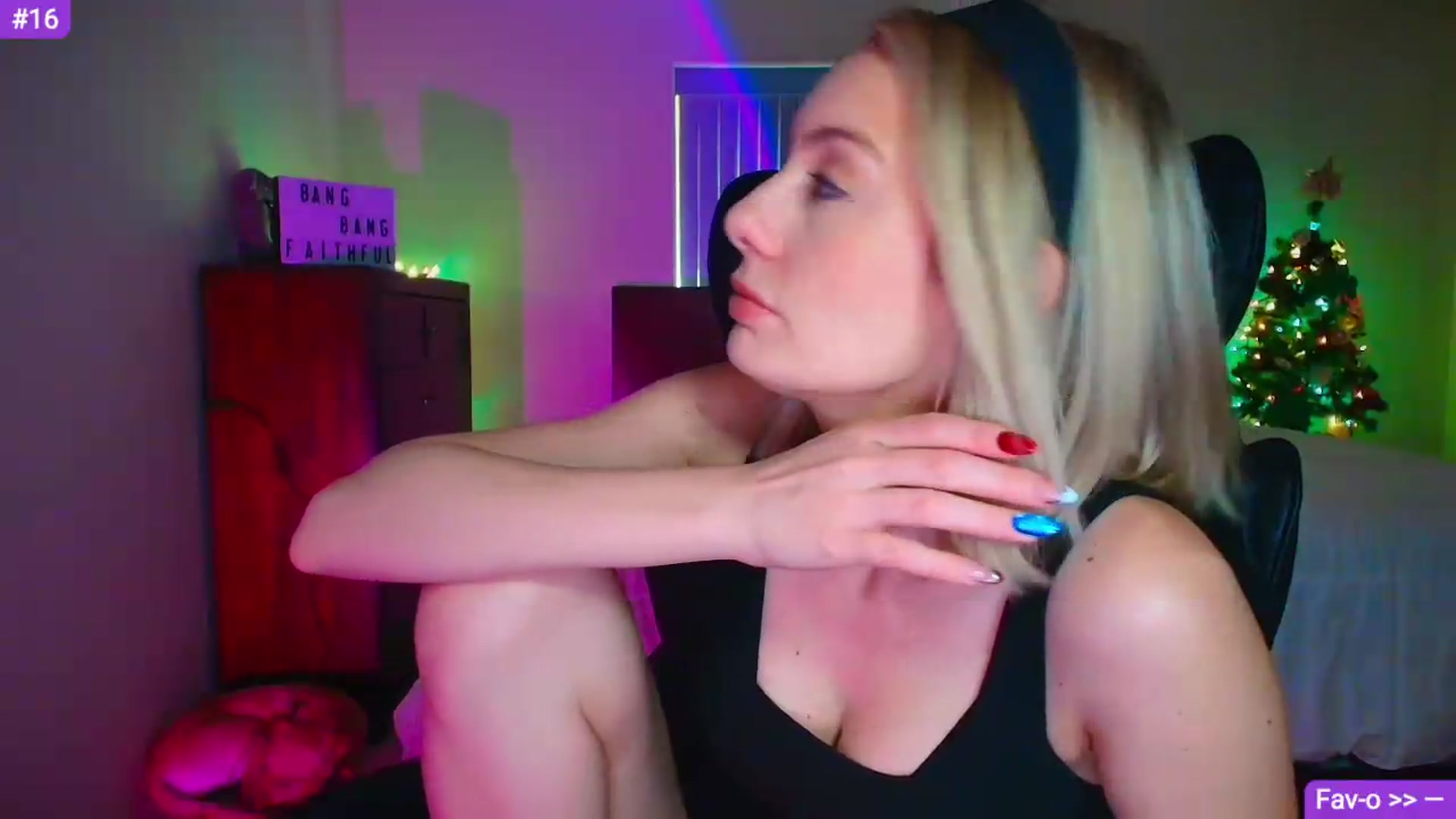 Gallery image thumbnail from Sammy_gray's myfreecams stream on, 05/13/2026, 24:00 image 2 of 20