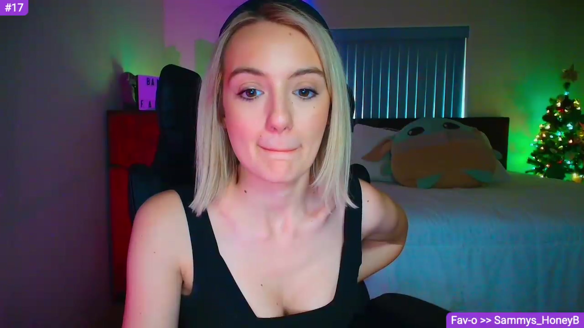 Gallery image thumbnail from Sammy_gray's myfreecams stream on, 05/13/2026, 01:35 image 12 of 20