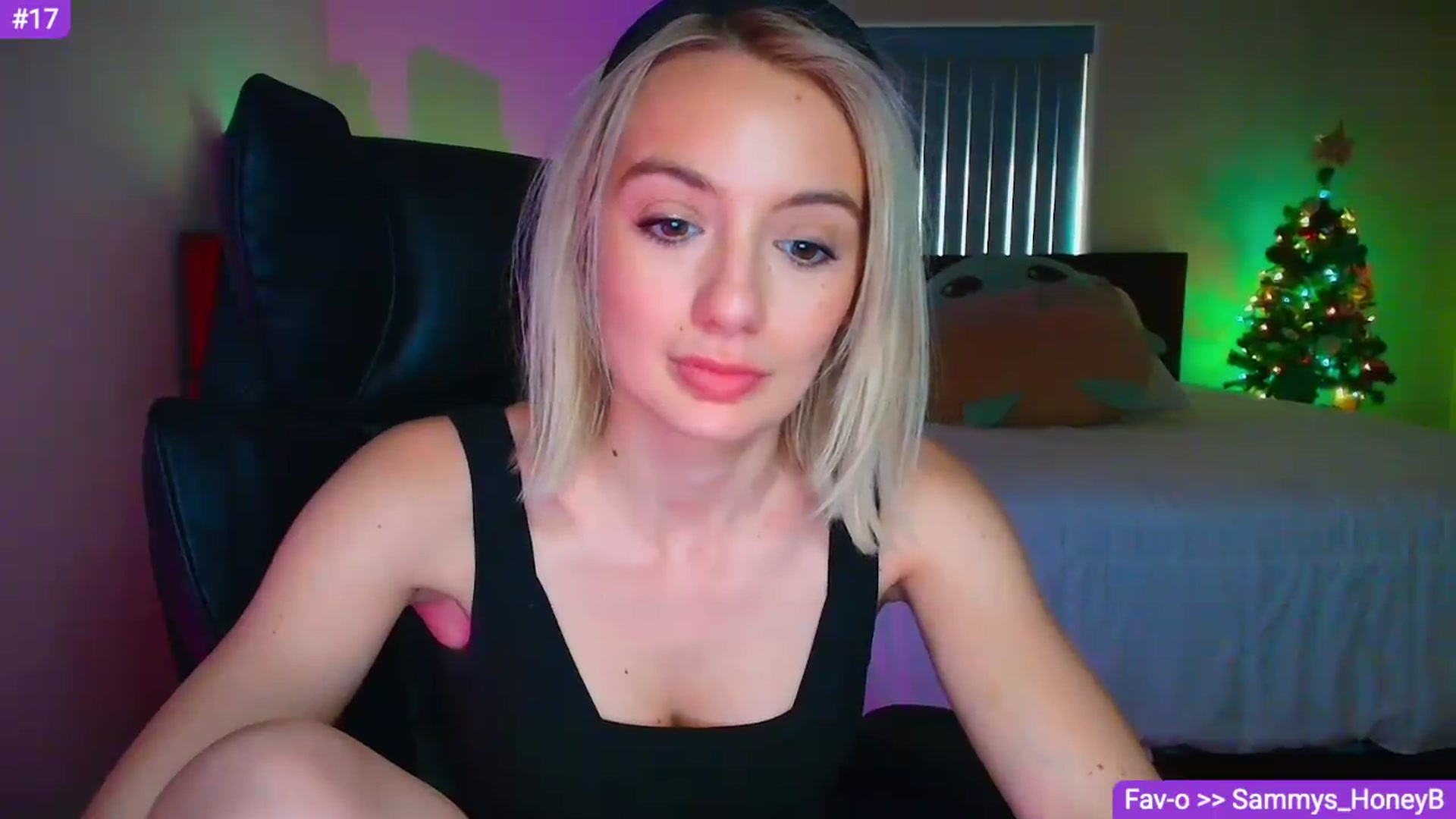 Gallery image thumbnail from Sammy_gray's myfreecams stream on, 05/13/2026, 01:35 image 5 of 20