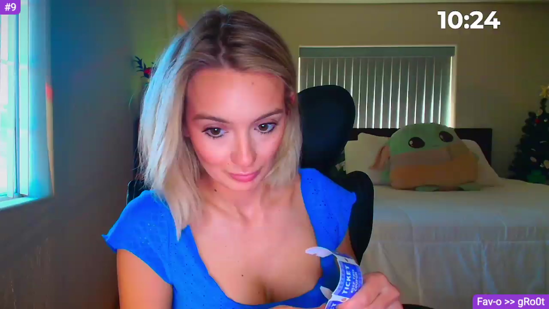 Gallery image thumbnail from Sammy_gray's myfreecams stream on, 05/17/2026, 24:32 image 11 of 20