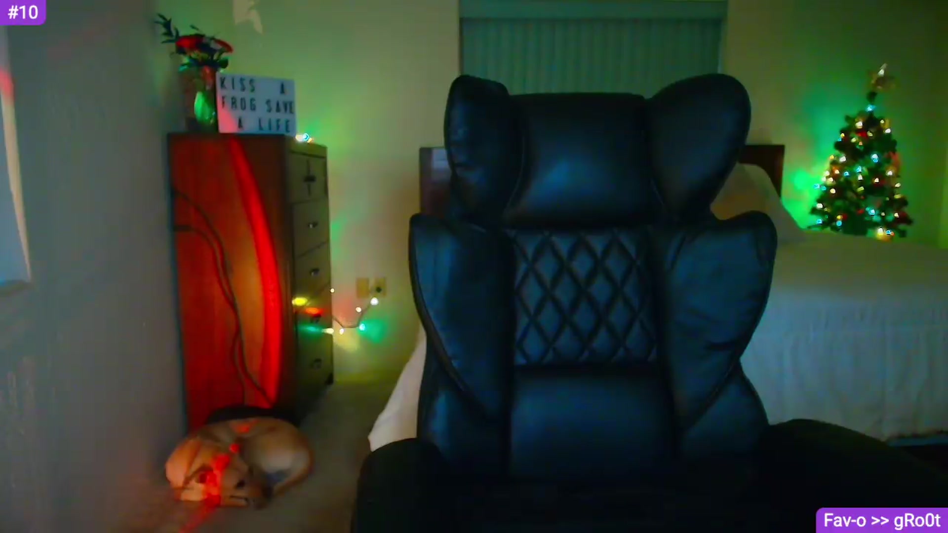 Gallery image thumbnail from Sammy_gray's myfreecams stream on, 05/18/2026, 04:42 image 9 of 20