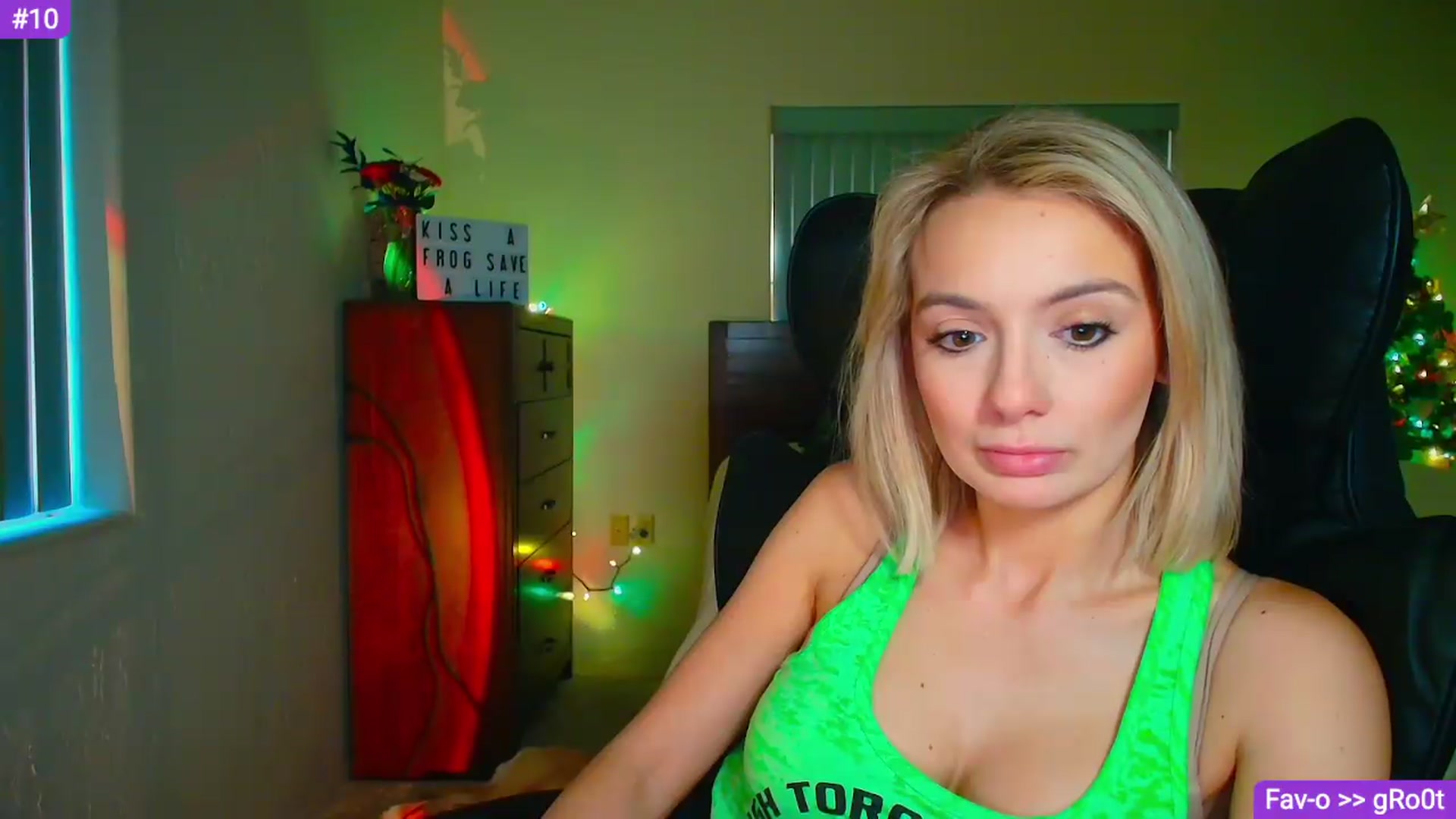 Gallery image thumbnail from Sammy_gray's myfreecams stream on, 05/18/2026, 04:42 image 3 of 20