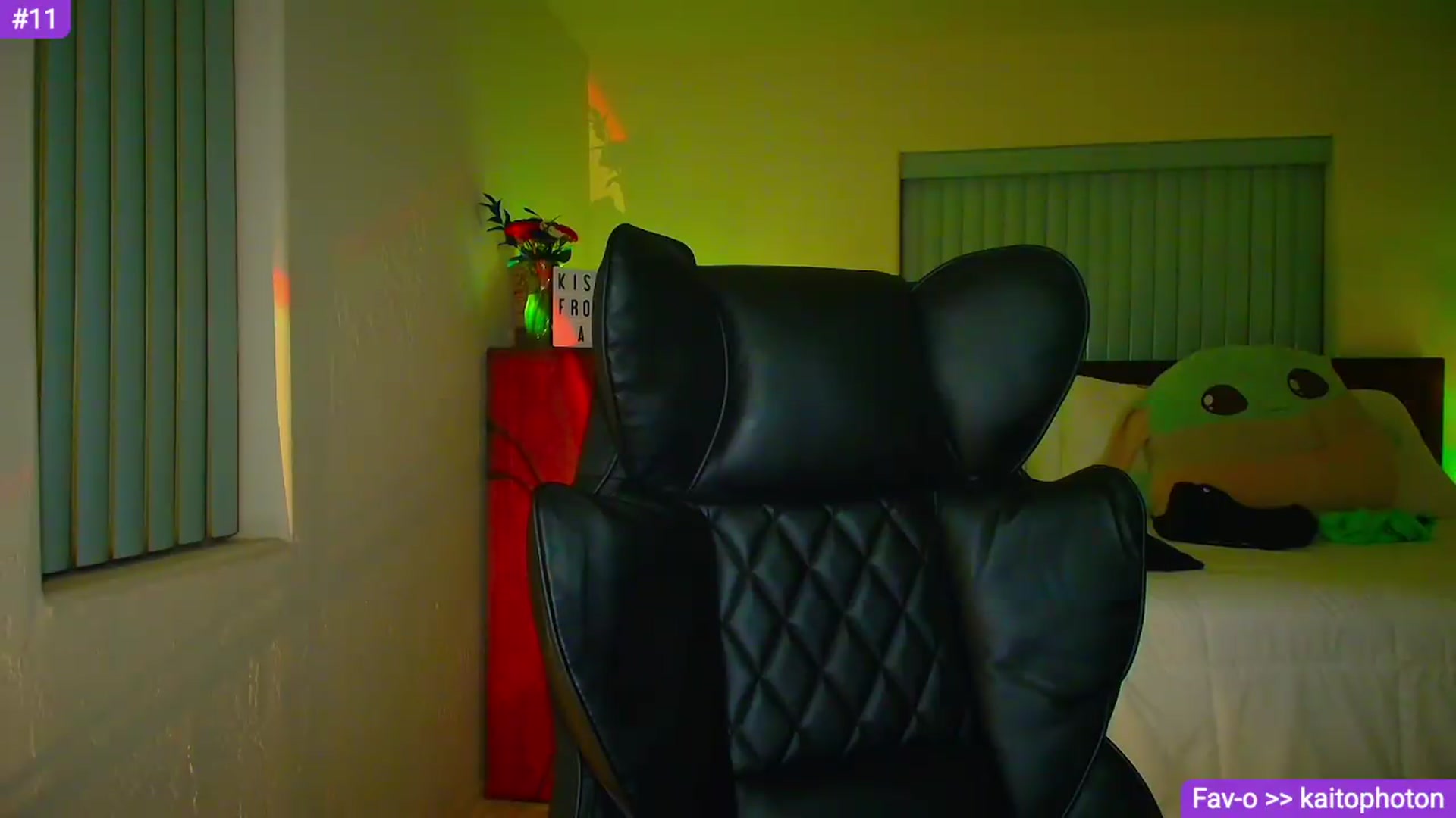 Gallery image thumbnail from Sammy_gray's myfreecams stream on, 05/18/2026, 05:04 image 20 of 20