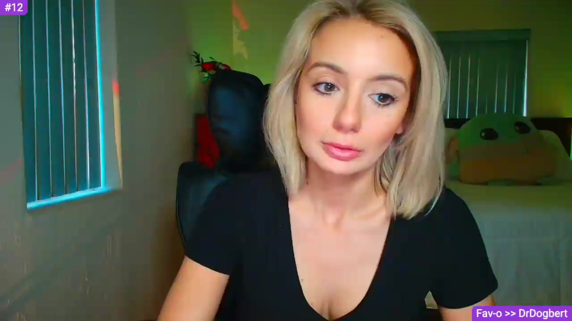 Gallery image thumbnail from Sammy_gray's myfreecams stream on, 05/19/2026, 02:10 image 16 of 20