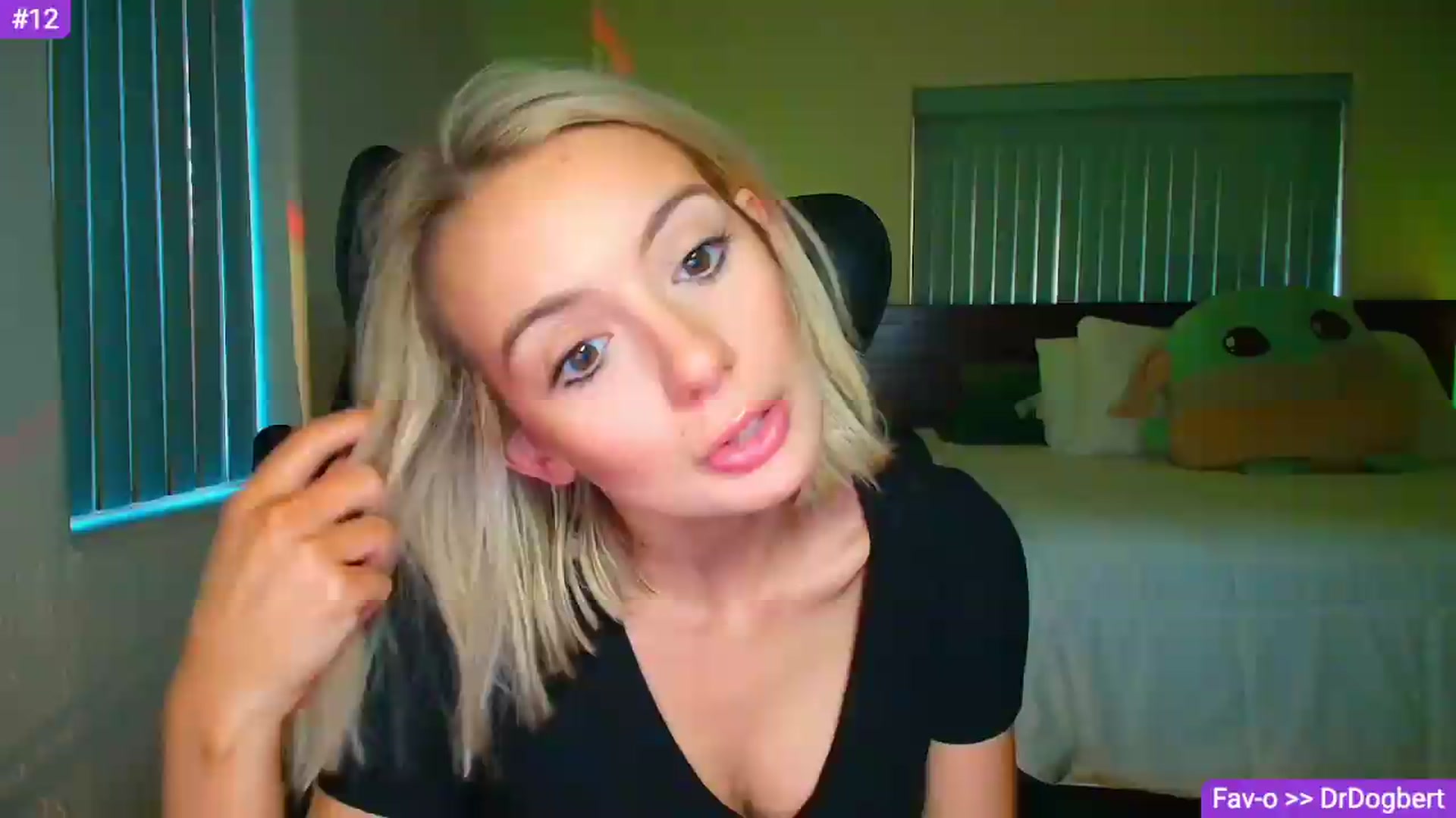 Gallery image thumbnail from Sammy_gray's myfreecams stream on, 05/19/2026, 02:10 image 17 of 20