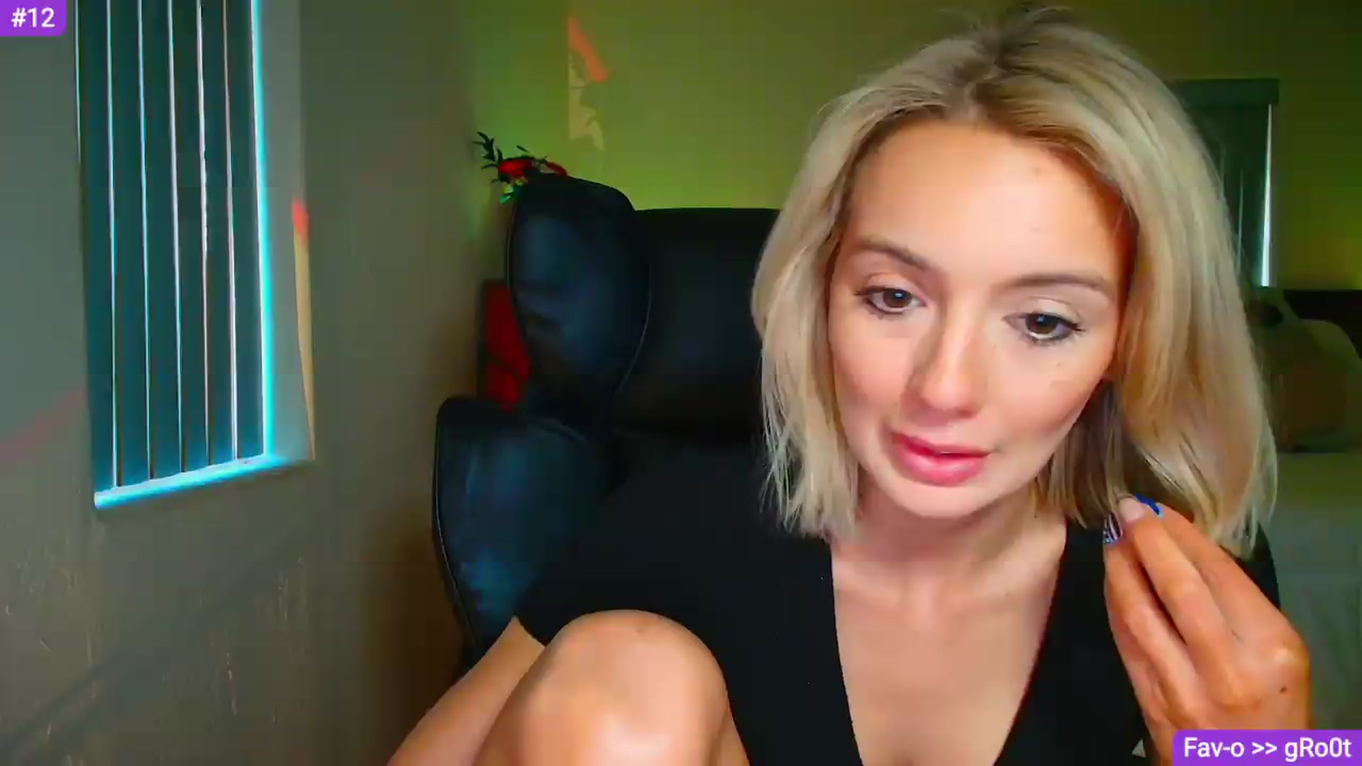 Gallery image thumbnail from Sammy_gray's myfreecams stream on, 05/19/2026, 02:10 image 6 of 20