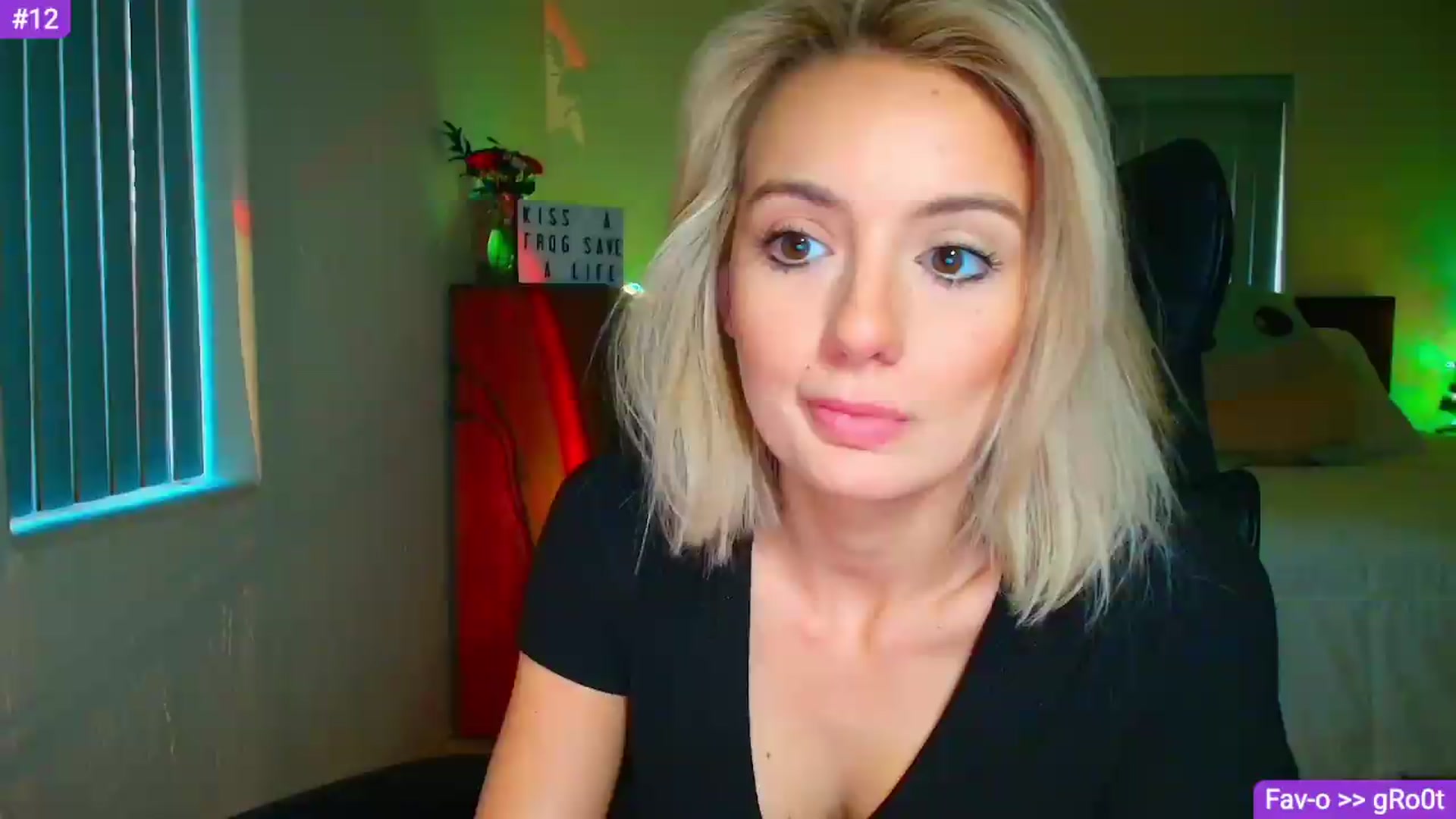 Gallery image thumbnail from Sammy_gray's myfreecams stream on, 05/19/2026, 02:10 image 13 of 20