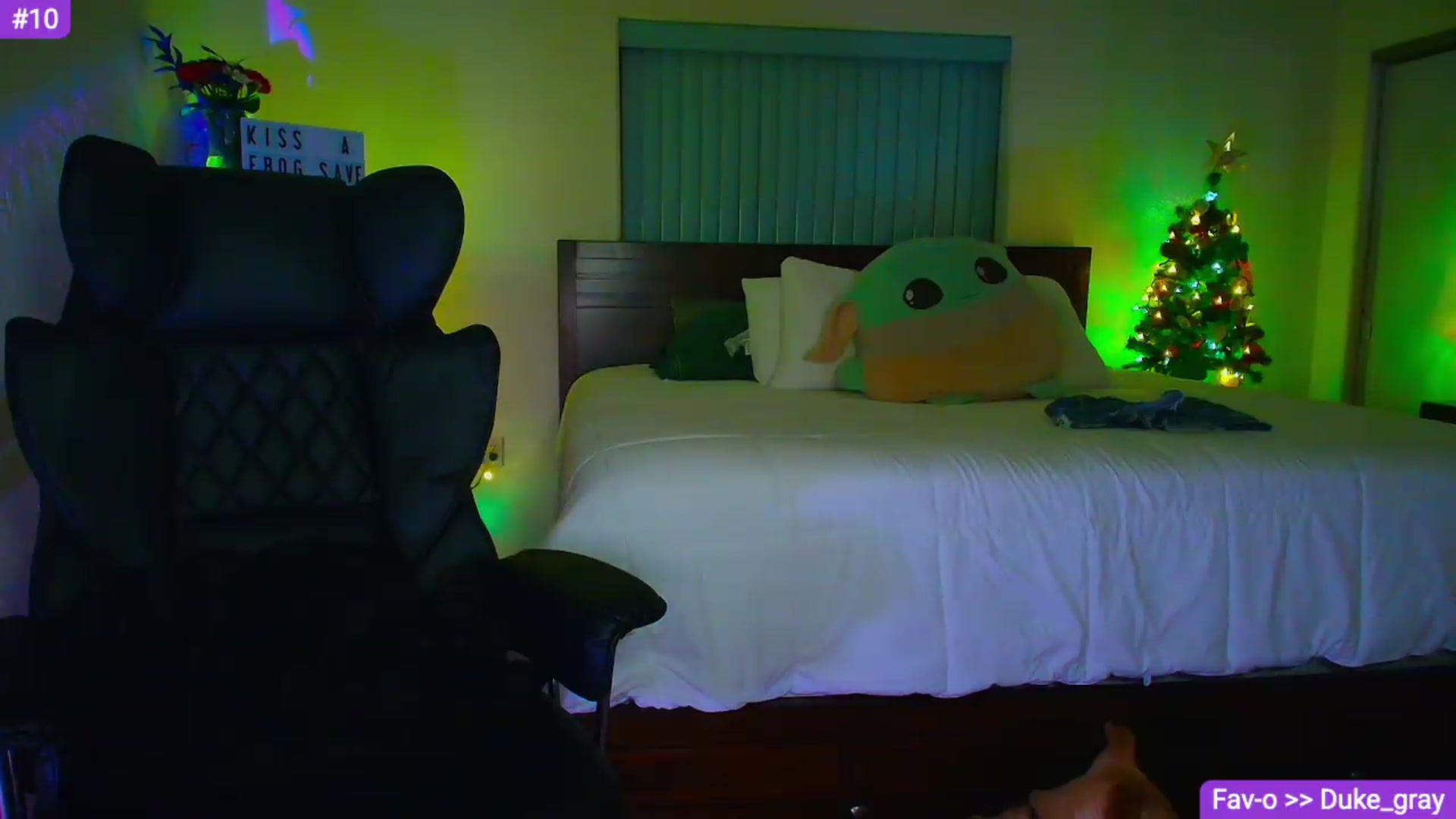 Gallery image thumbnail from Sammy_gray's myfreecams stream on, 05/21/2026, 03:15 image 20 of 20