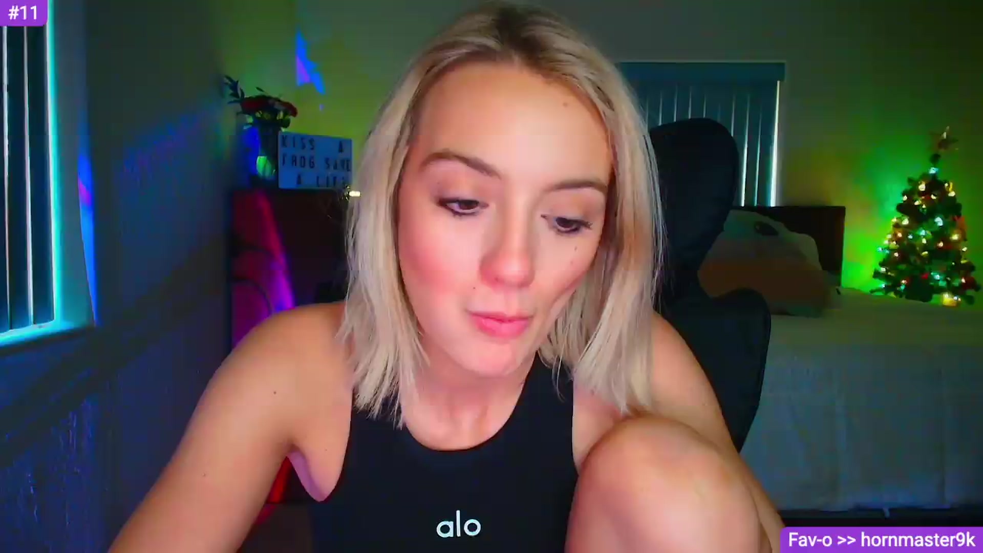 Gallery image thumbnail from Sammy_gray's myfreecams stream on, 05/22/2026, 01:17 image 11 of 20