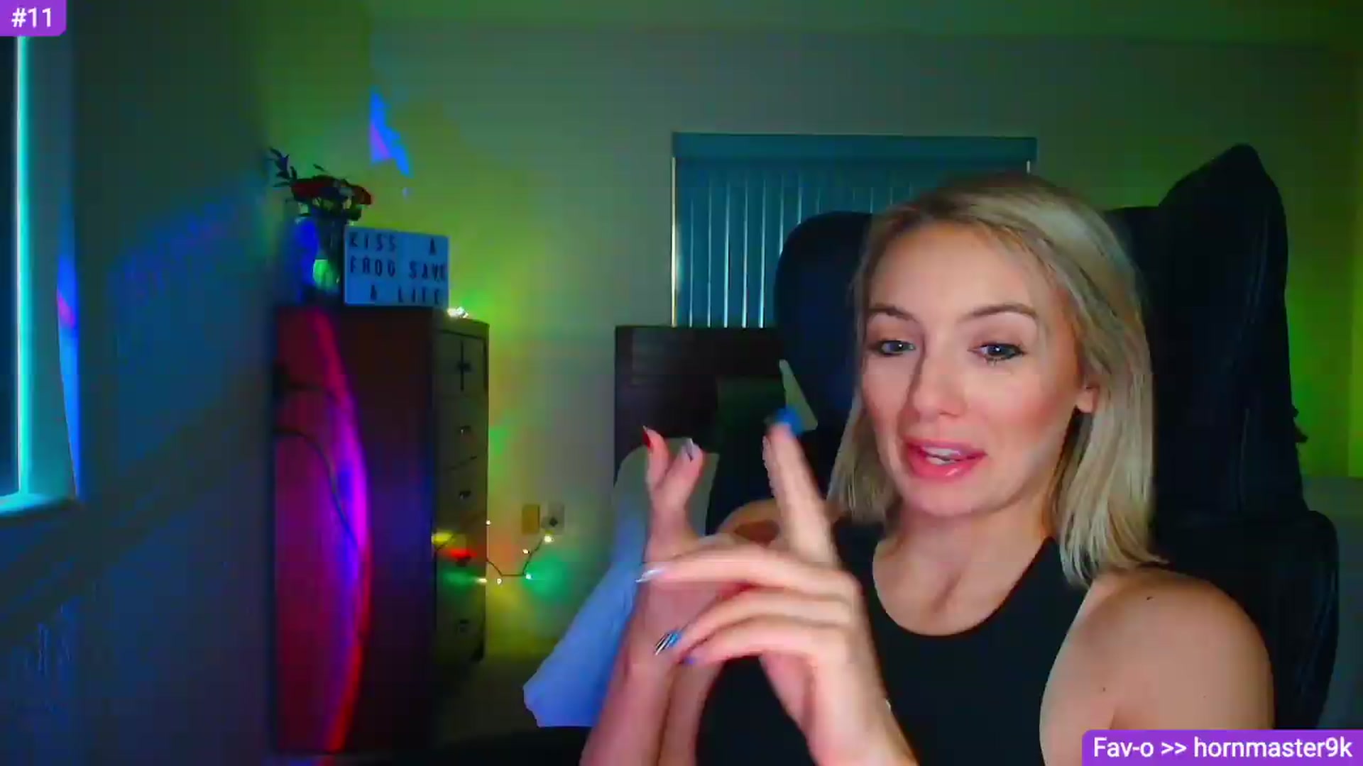 Gallery image thumbnail from Sammy_gray's myfreecams stream on, 05/22/2026, 01:17 image 18 of 20